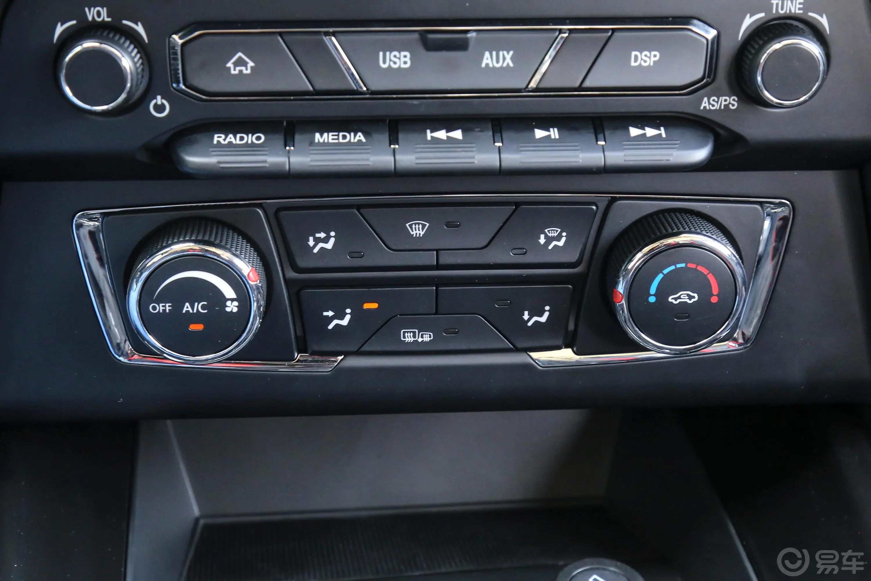 风光S5601.8L CVT 智联版内饰