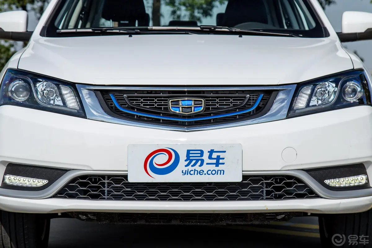 帝豪PHEV1.5L E-CVT 精英版外观