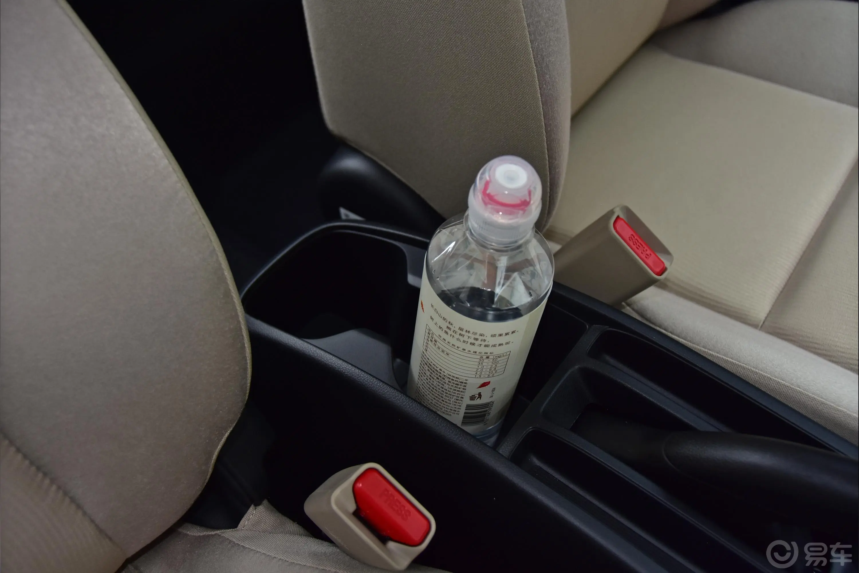 锋范1.5L CVT 舒适版内饰