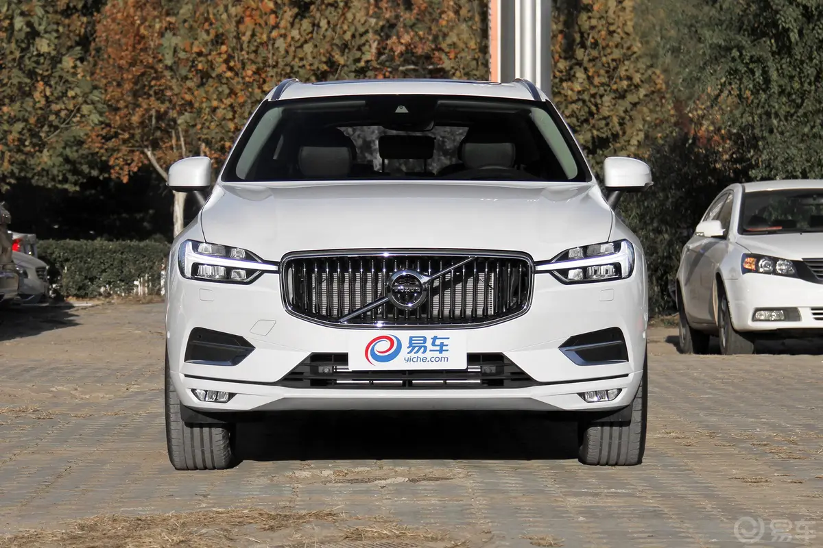 沃尔沃XC60T5 四驱 智雅豪华版外观