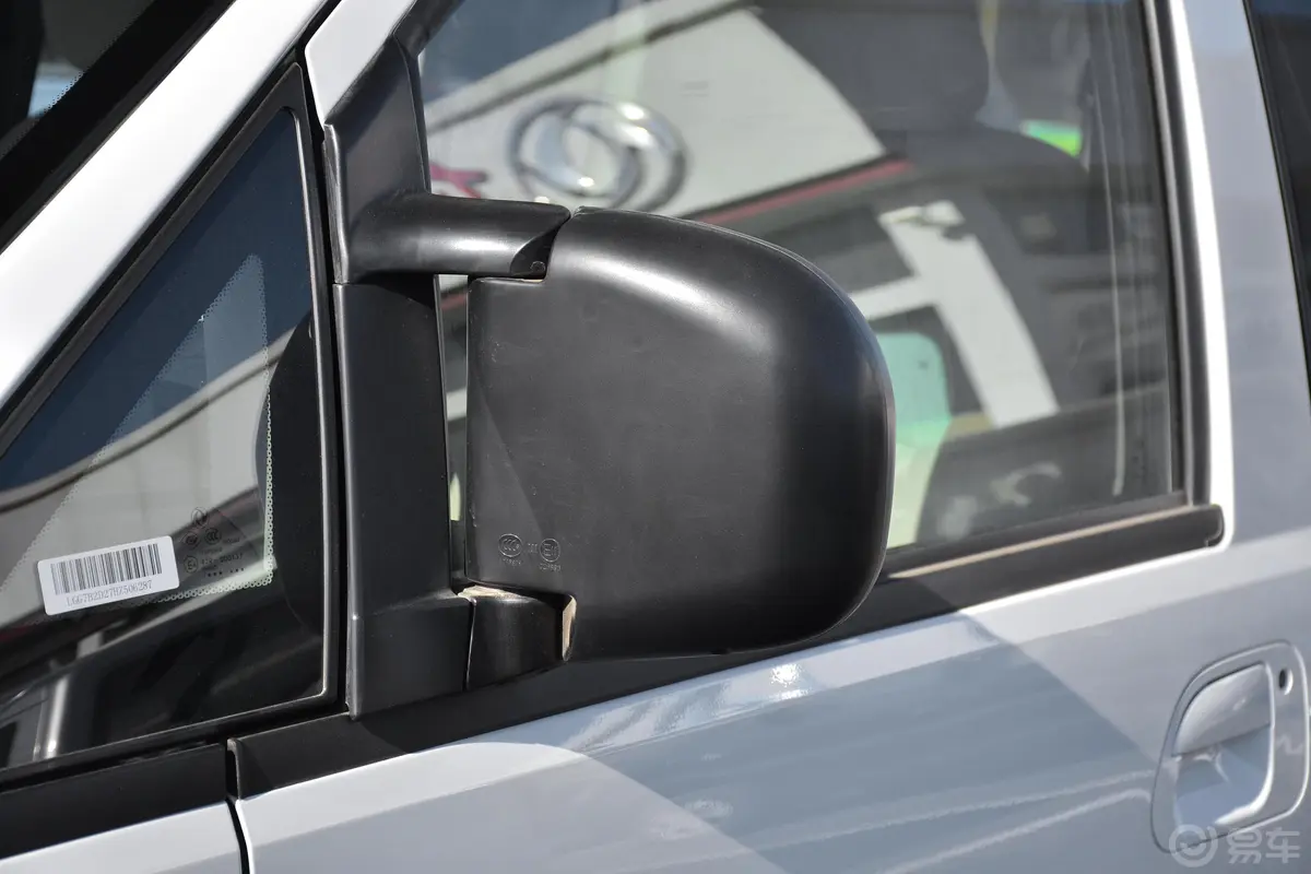 菱智M5 1.6L 手动 舒适版 7座主驾驶后视镜背面