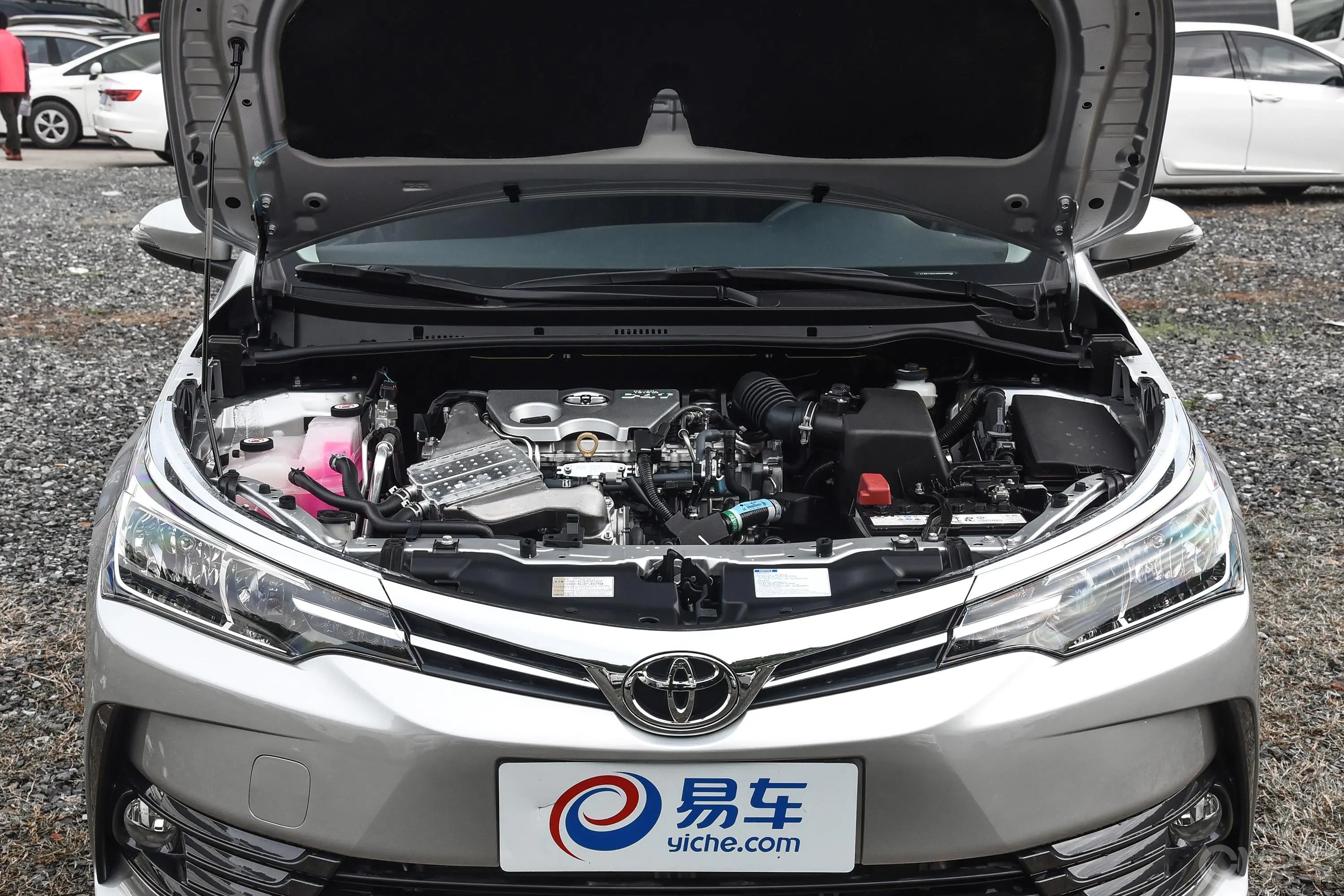 卡罗拉改款 1.2T CVT GL 国V发动机舱整体