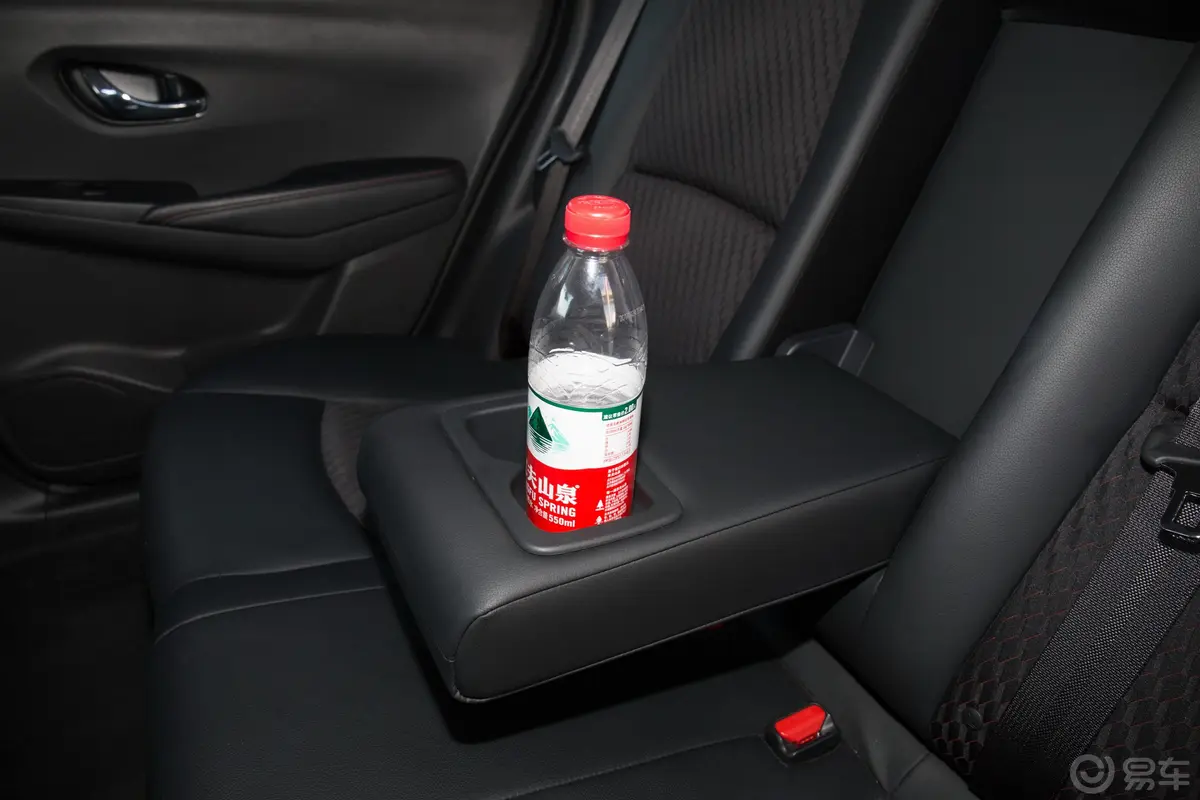 蓝鸟1.6L CVT 高能版空间