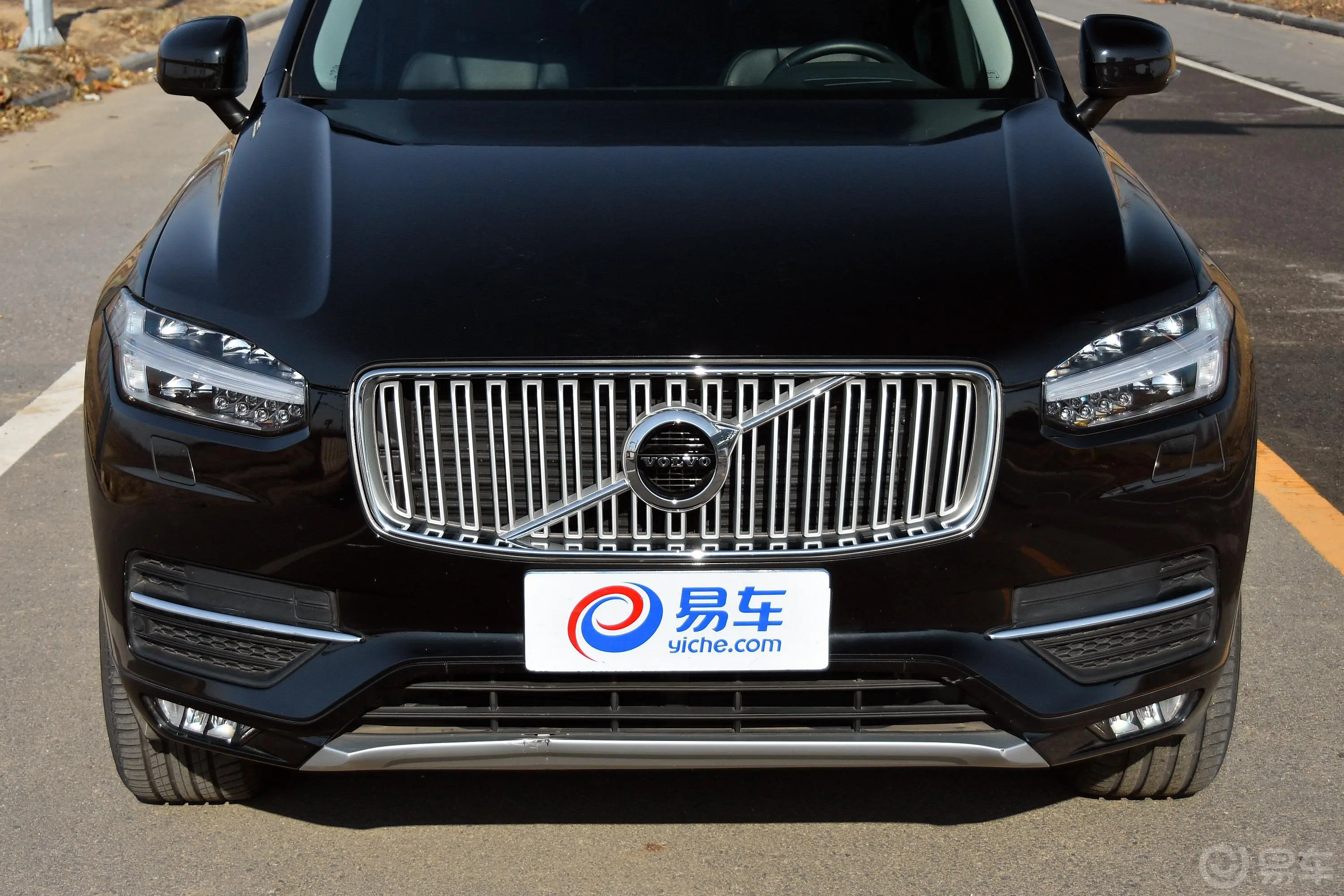 沃尔沃XC90T6 智逸版 7座外观