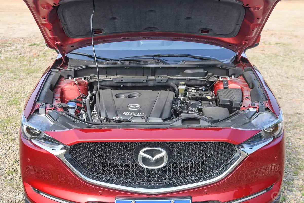 马自达CX-52.0L 手自一体 两驱 智享版 国V外观