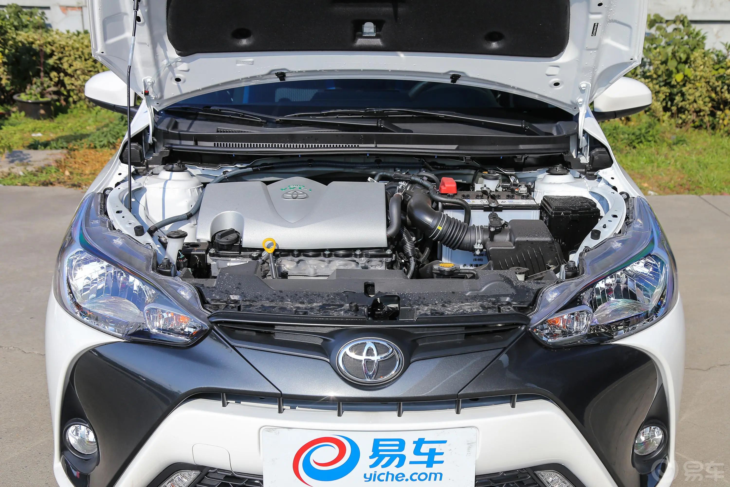 YARiS L 致炫1.5G CVT 炫动天窗版 国Ⅴ外观