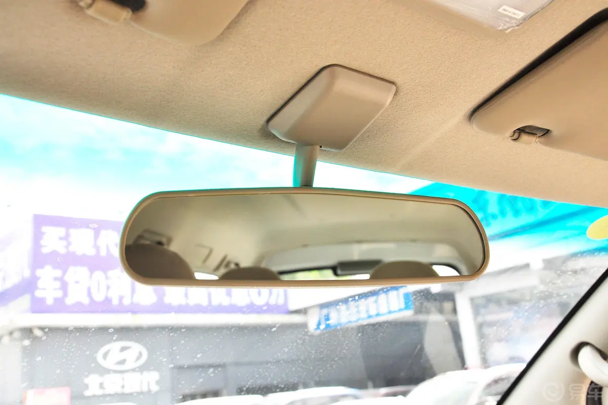 菱智M5 EV舒适版内后视镜