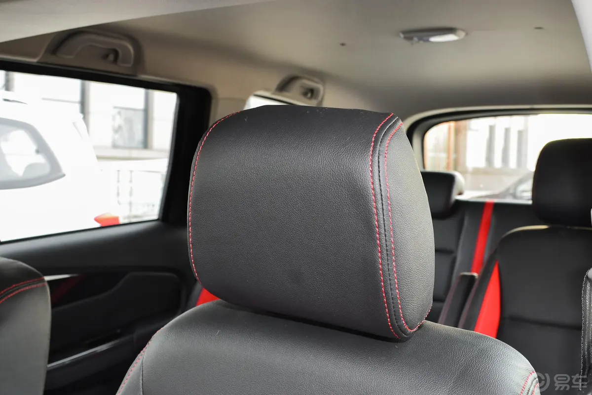 伽途ixix7 1.5L 手动 智炫版内饰