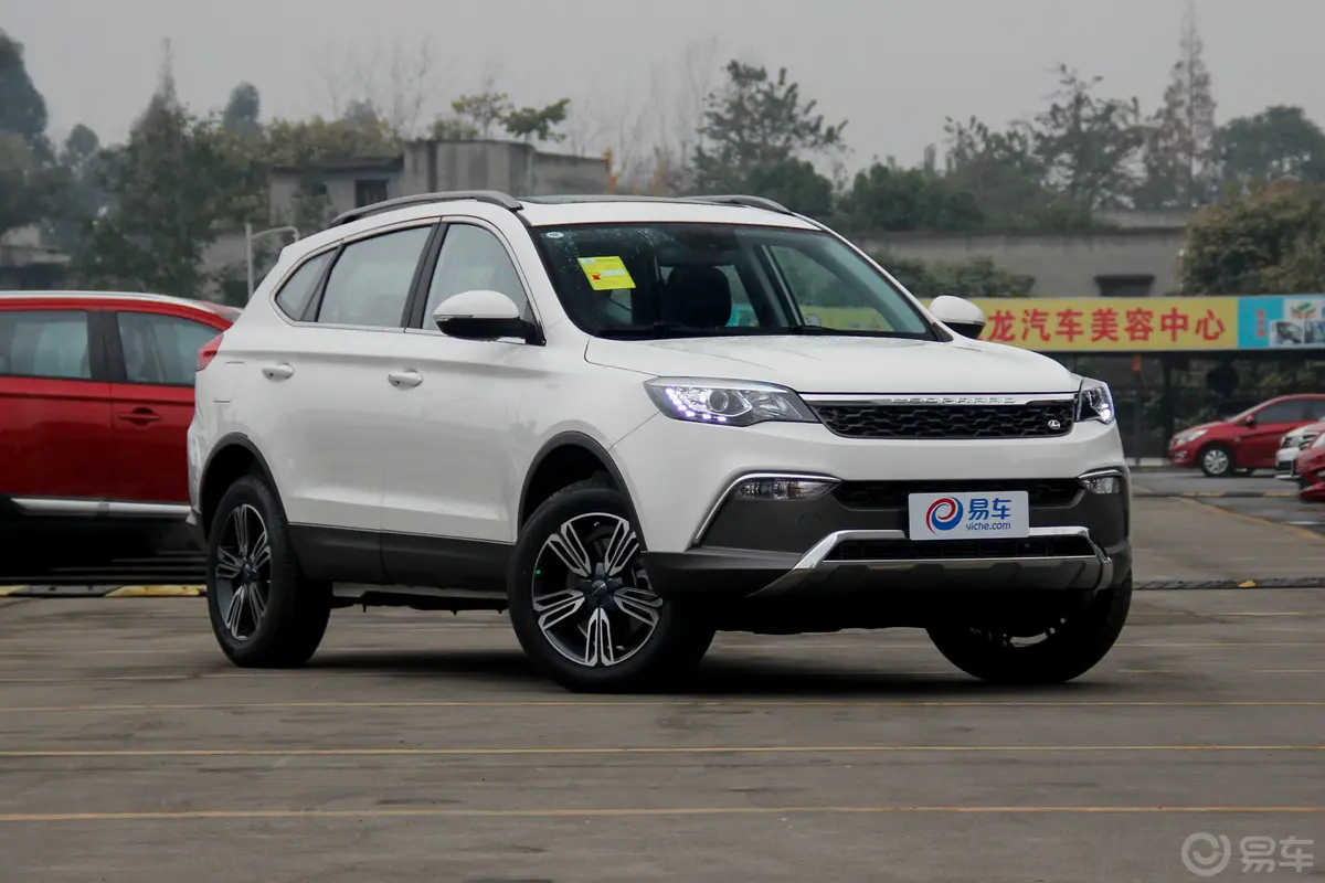 猎豹CS101.5T CVT 尊贵版车辆信息铭牌