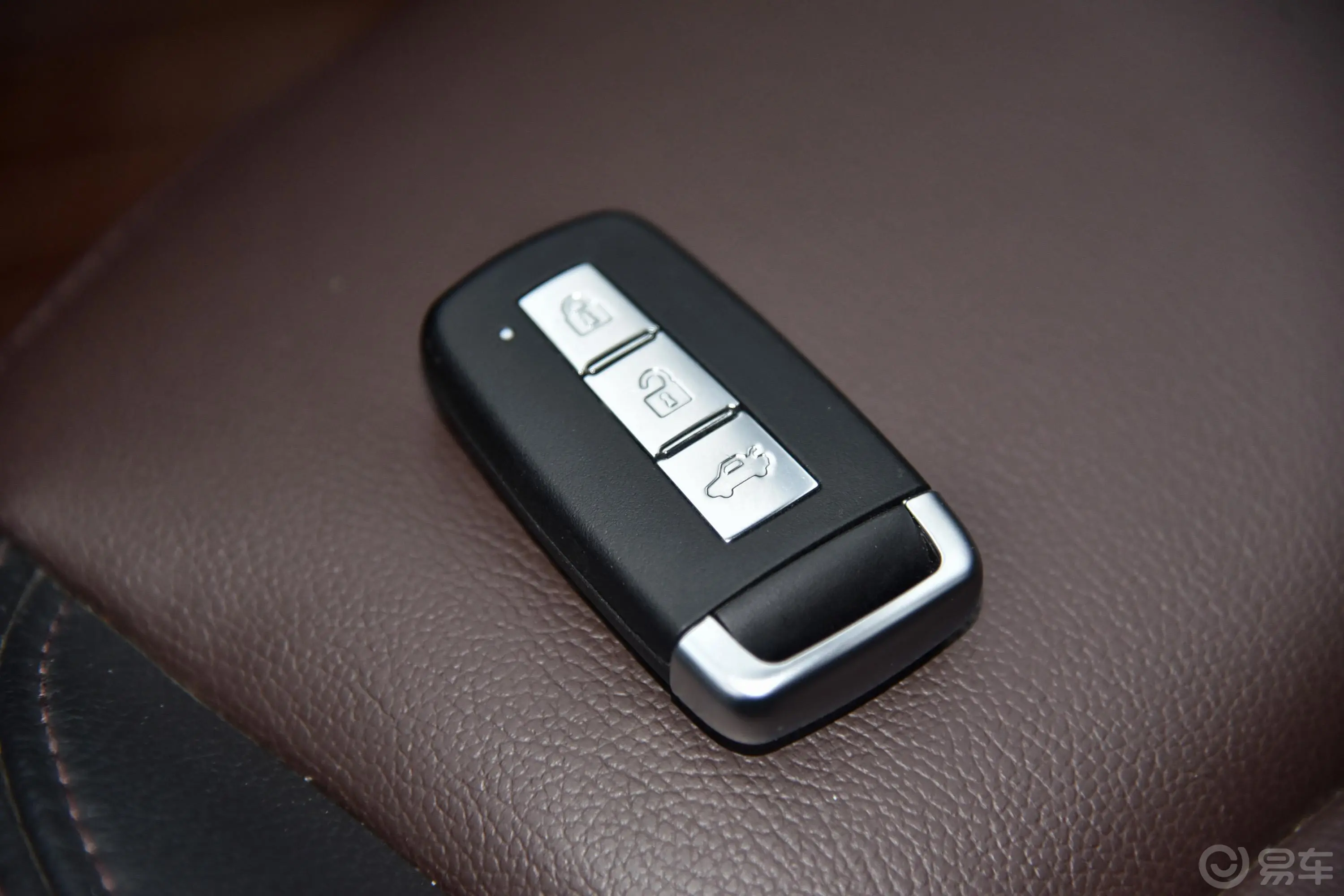 海马S71.8T 手动 豪华版钥匙正面