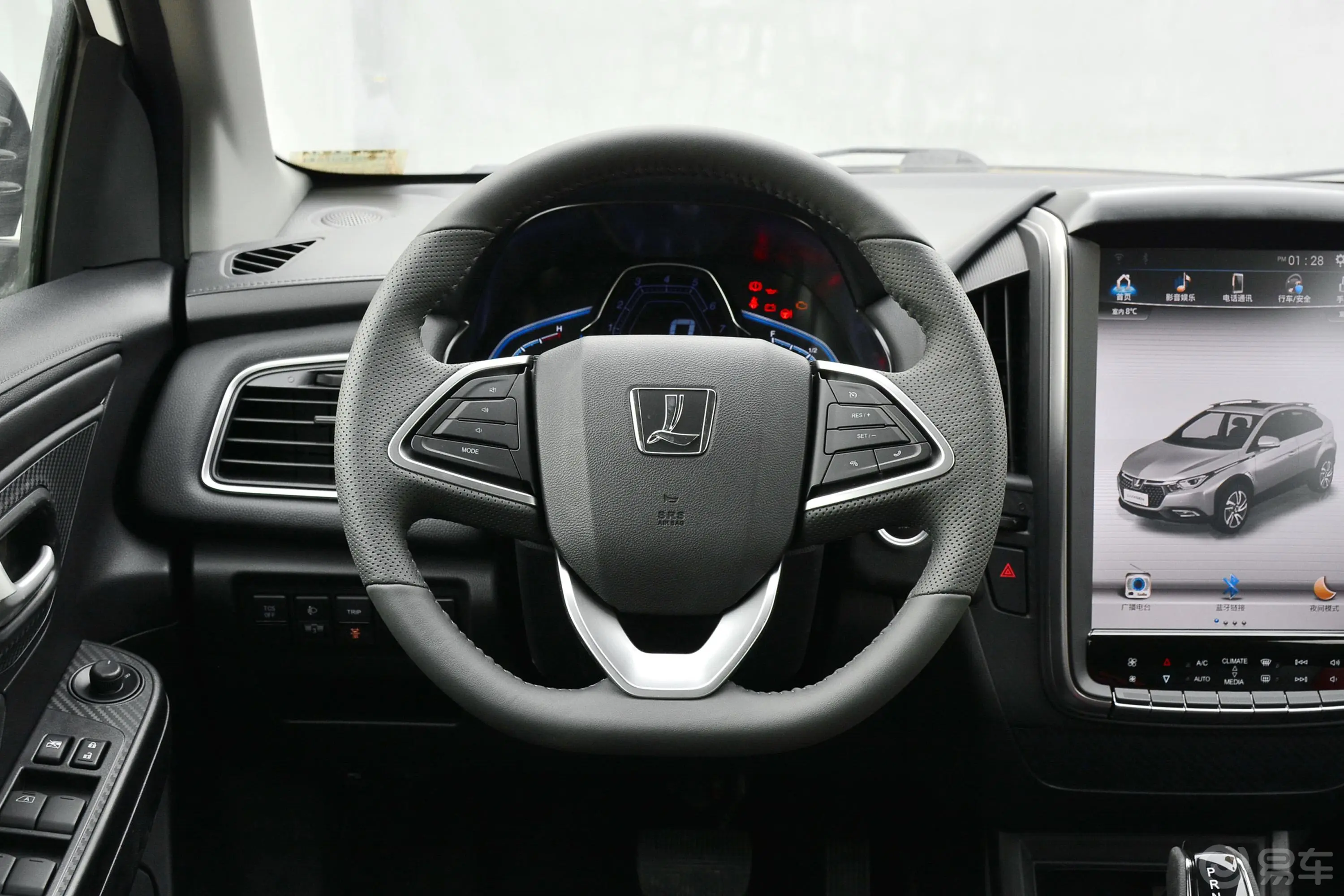 U5 SUV1.6L CVT 名士版方向盘