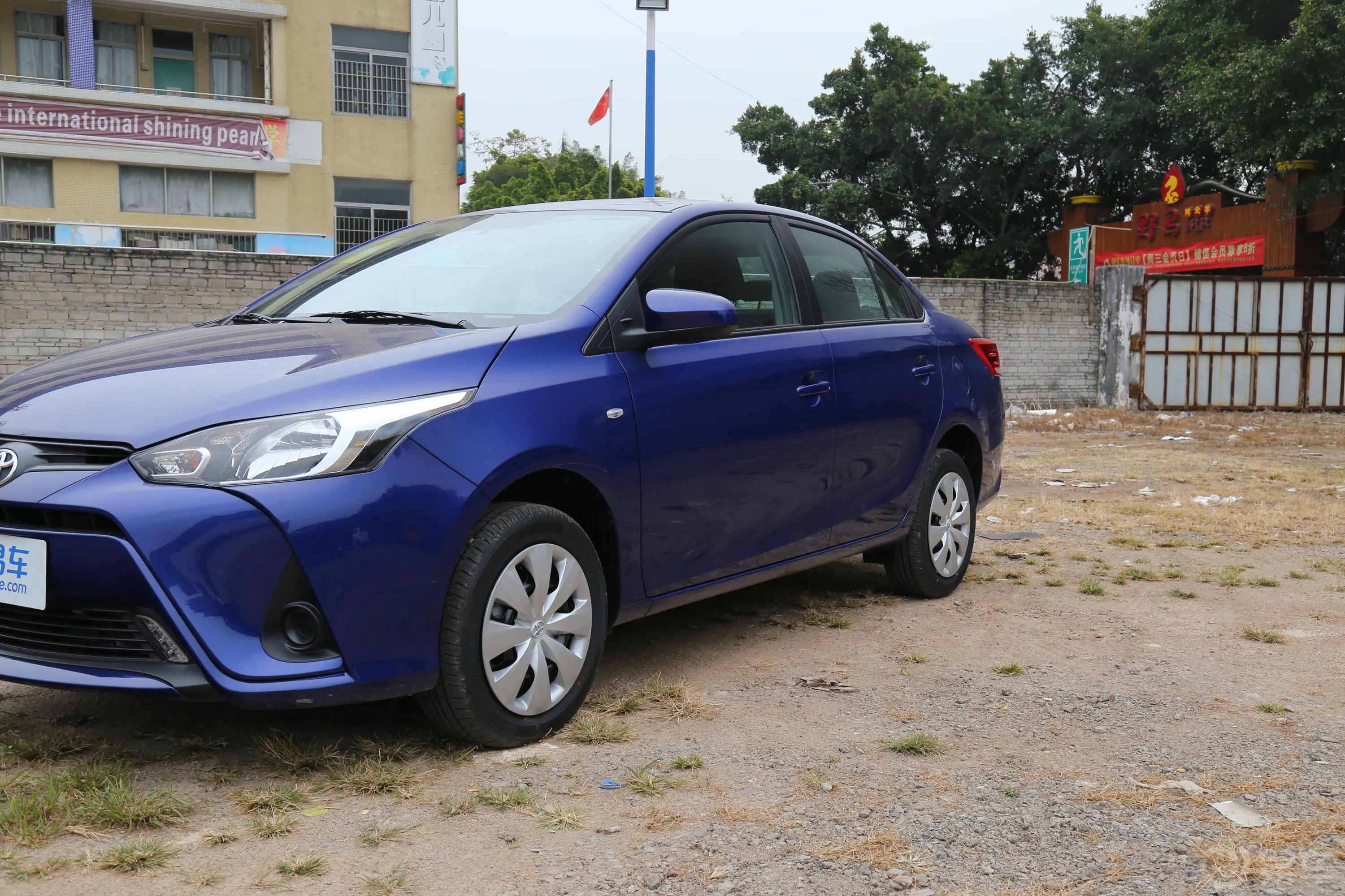 YARiS L 致享1.5G CVT 炫动版 国Ⅴ外观