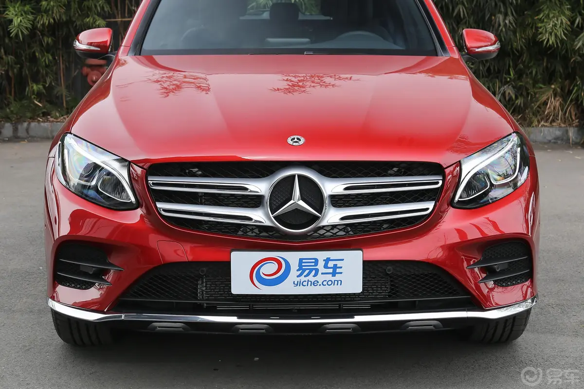 奔驰GLCGLC 260 4MATIC 动感版外观