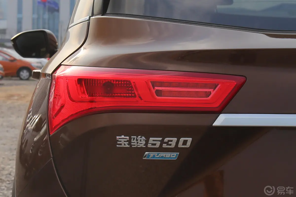 宝骏5301.5T 手动 豪华型 5座 国V外观