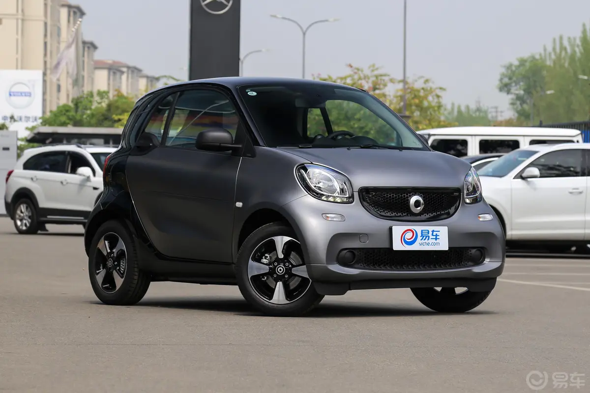 smart fortwo1.0L 52千瓦硬顶激情版外观