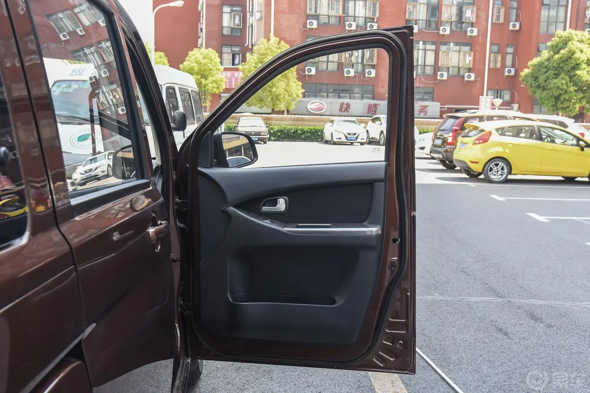欧诺S欧诺S 1.5L 手动 基本版副驾驶员车门