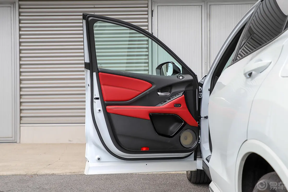 讴歌CDXSport Hybrid 2.0L 两驱 创享·魅版驾驶员侧前车门