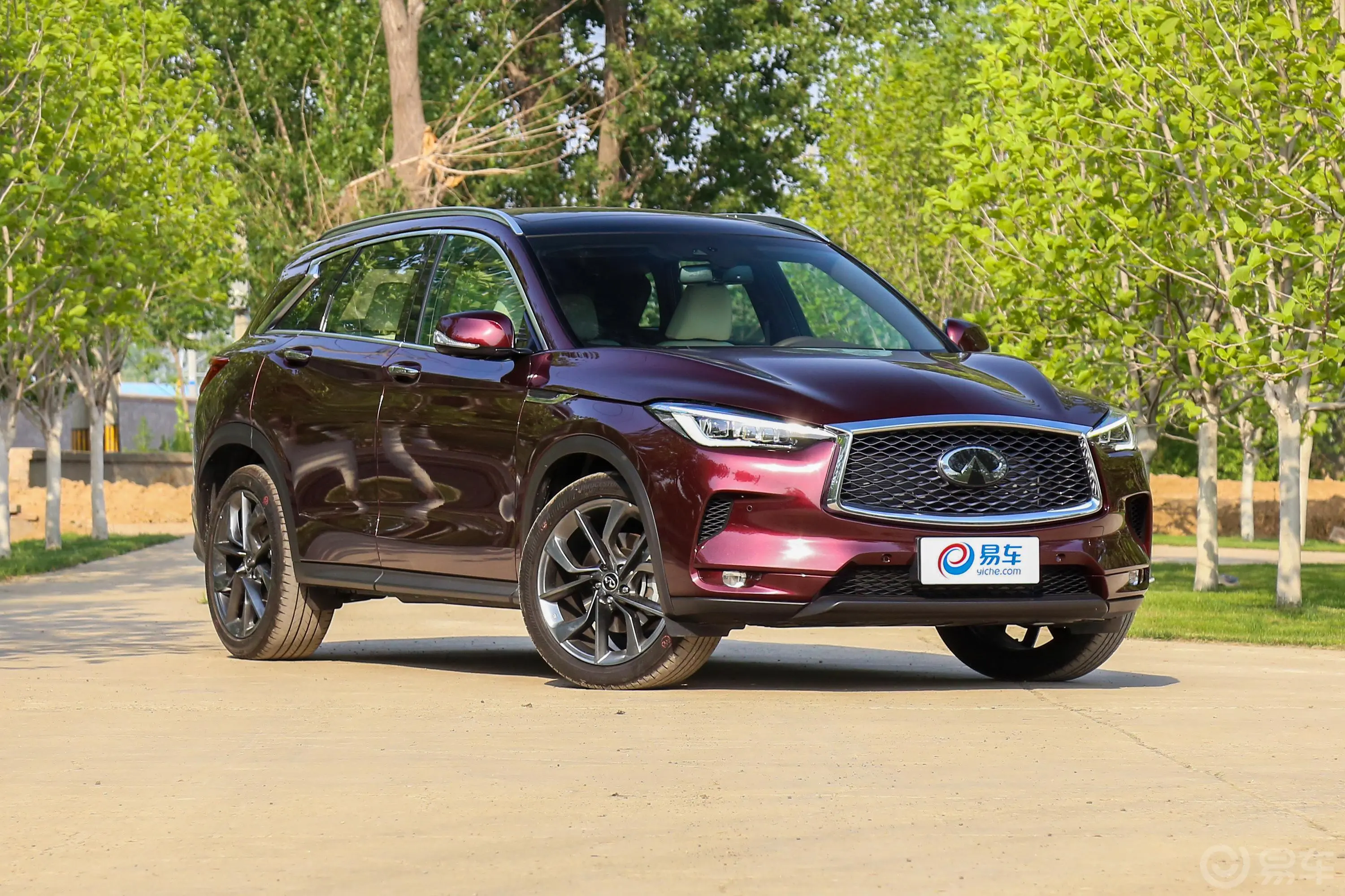 英菲尼迪QX502.0T 四驱 豪华版外观