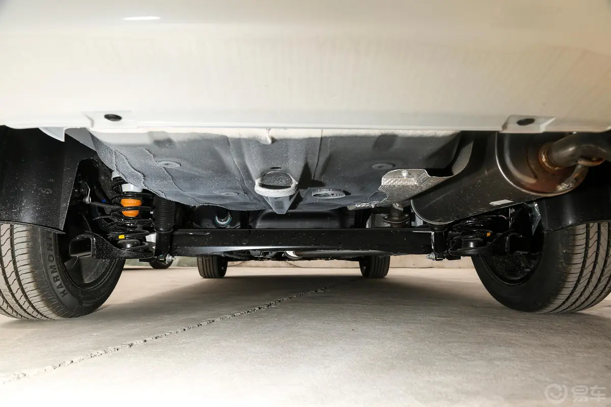 北汽昌河A61.5L 手动 豪华版后悬架整体