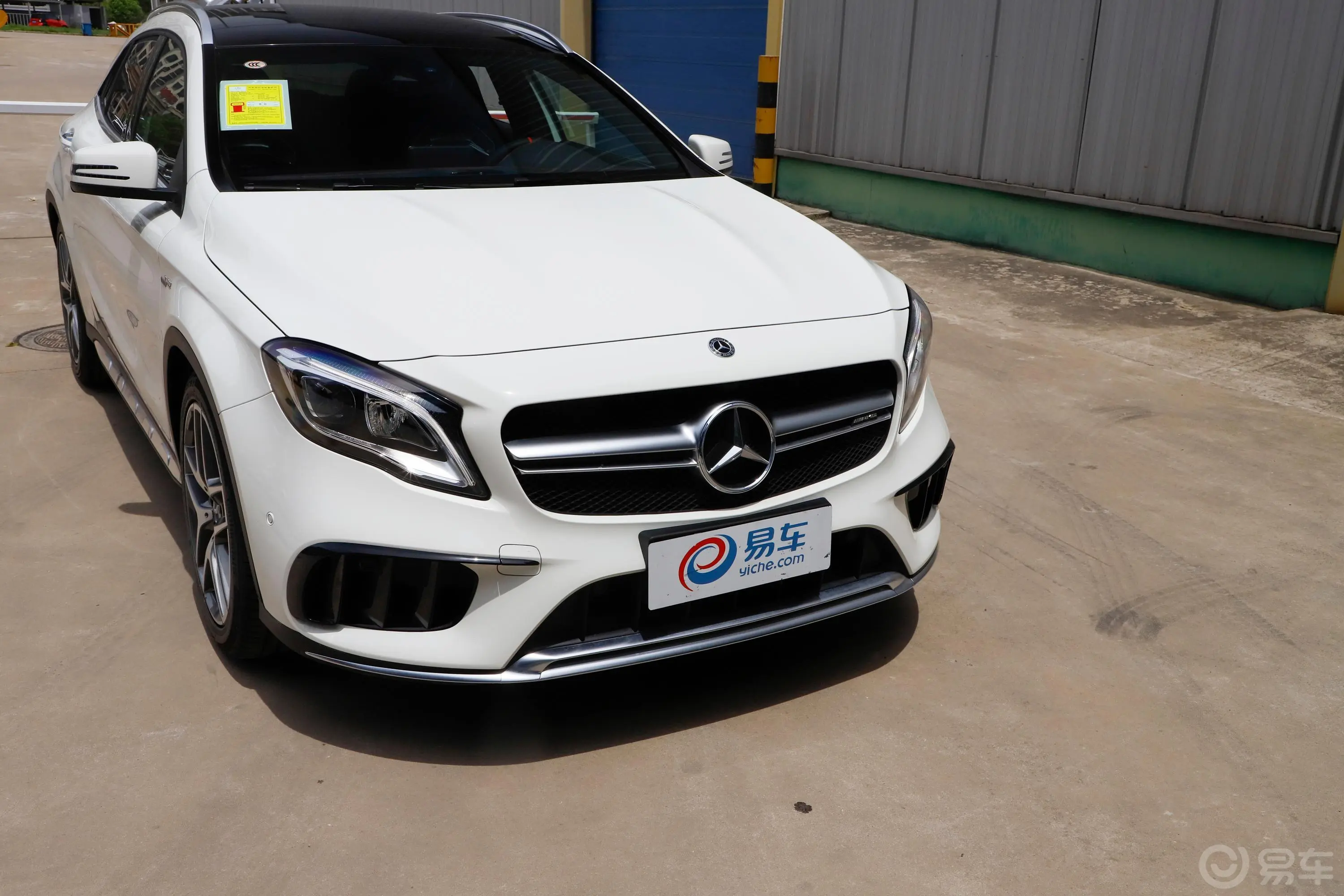 奔驰GLA AMGAMG GLA 45 4MATIC外观