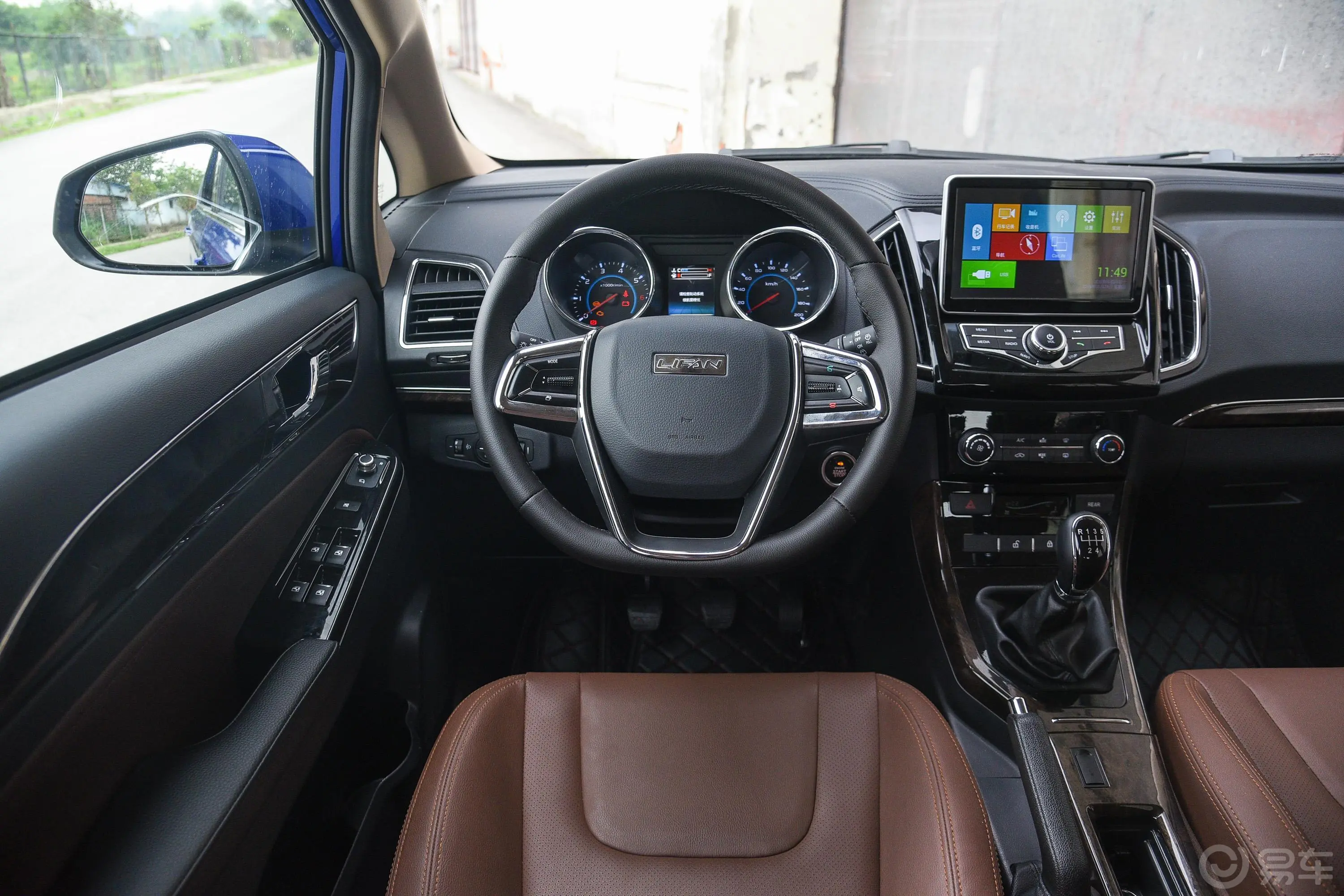 轩朗1.8L 手动 舒适版驾驶位区域