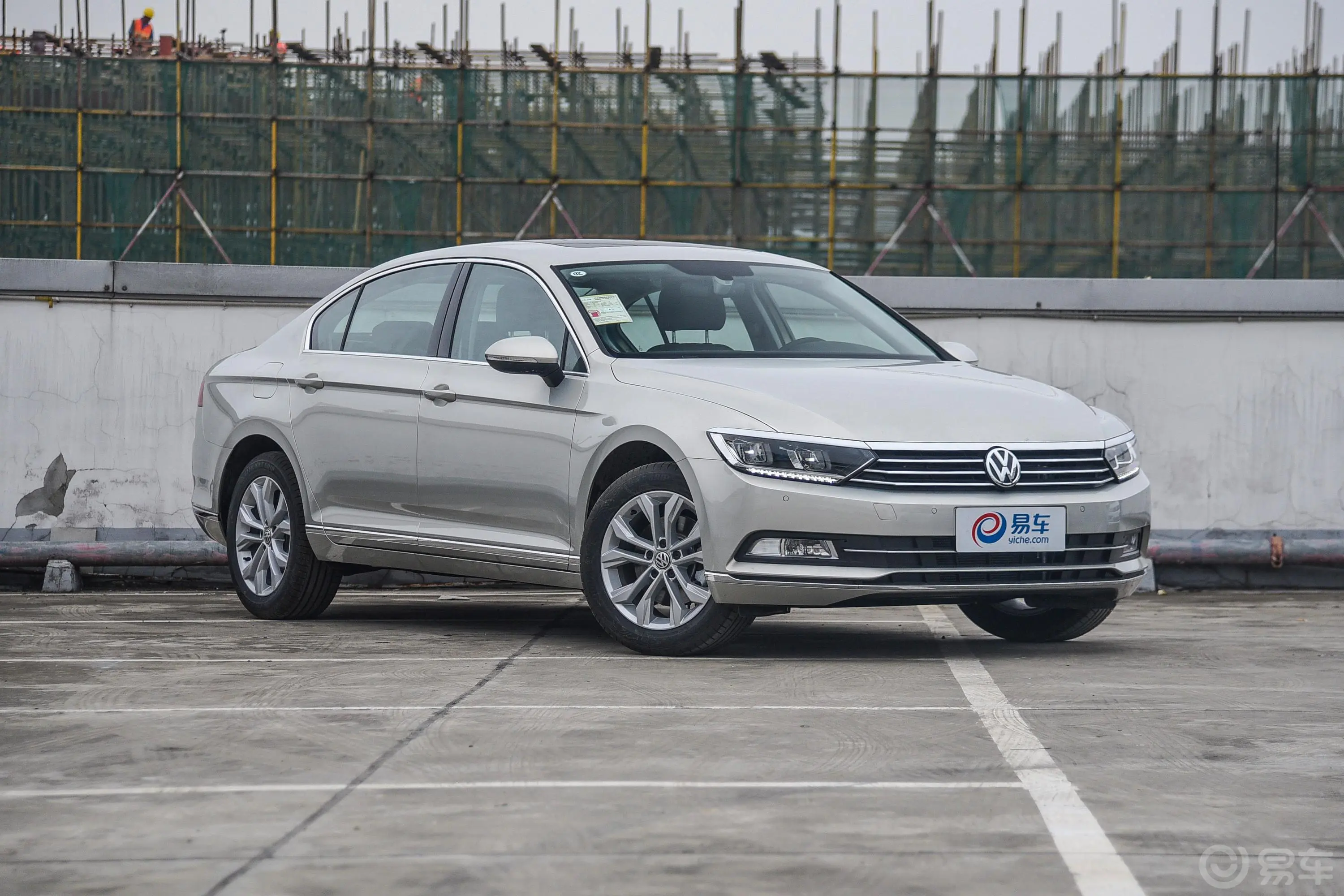 迈腾330TSI 双离合 豪华版驾驶员侧前门把手