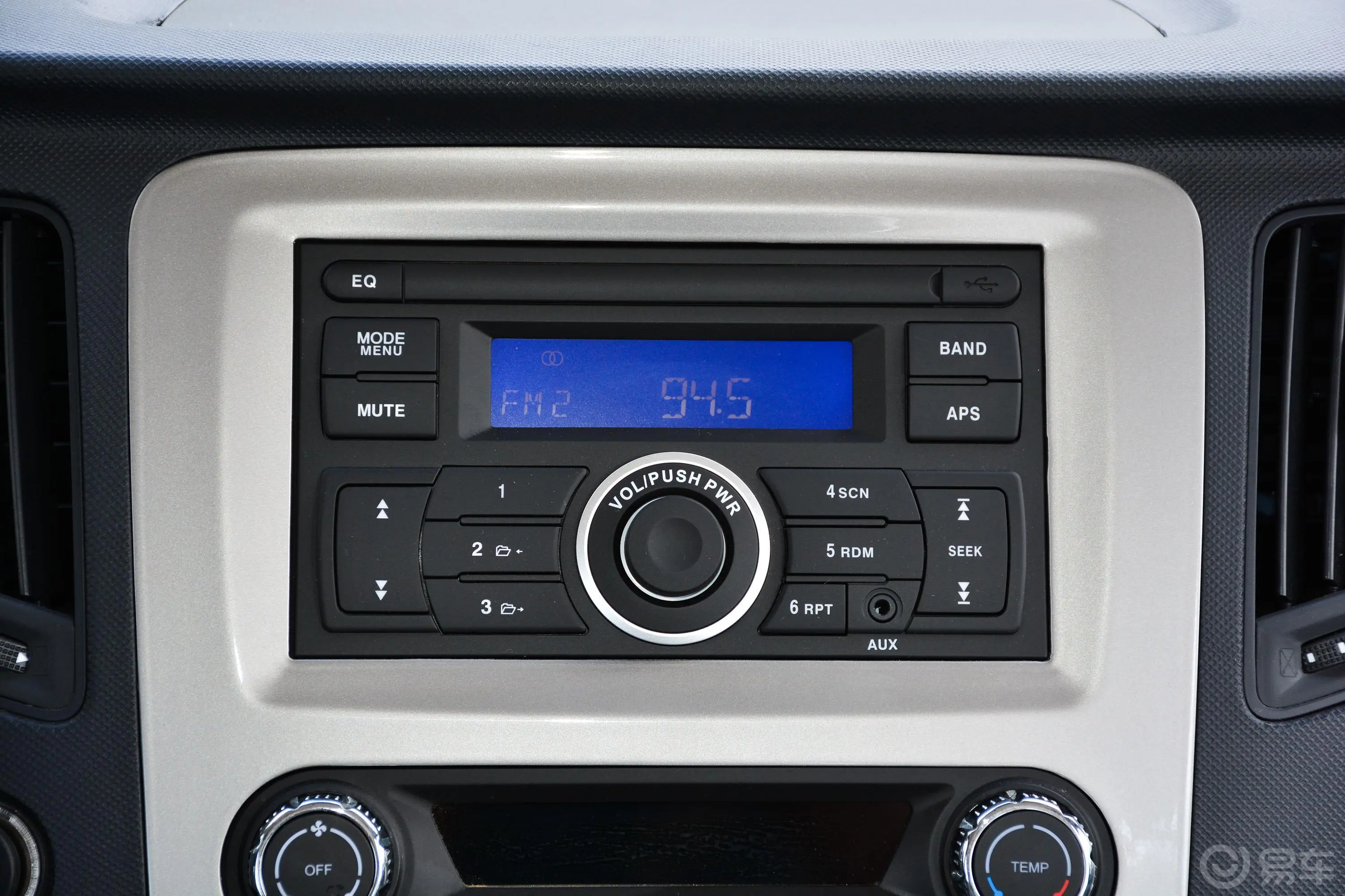 图雅诺E 2.5T 手动 两驱 商运版 长轴（后双胎）音响