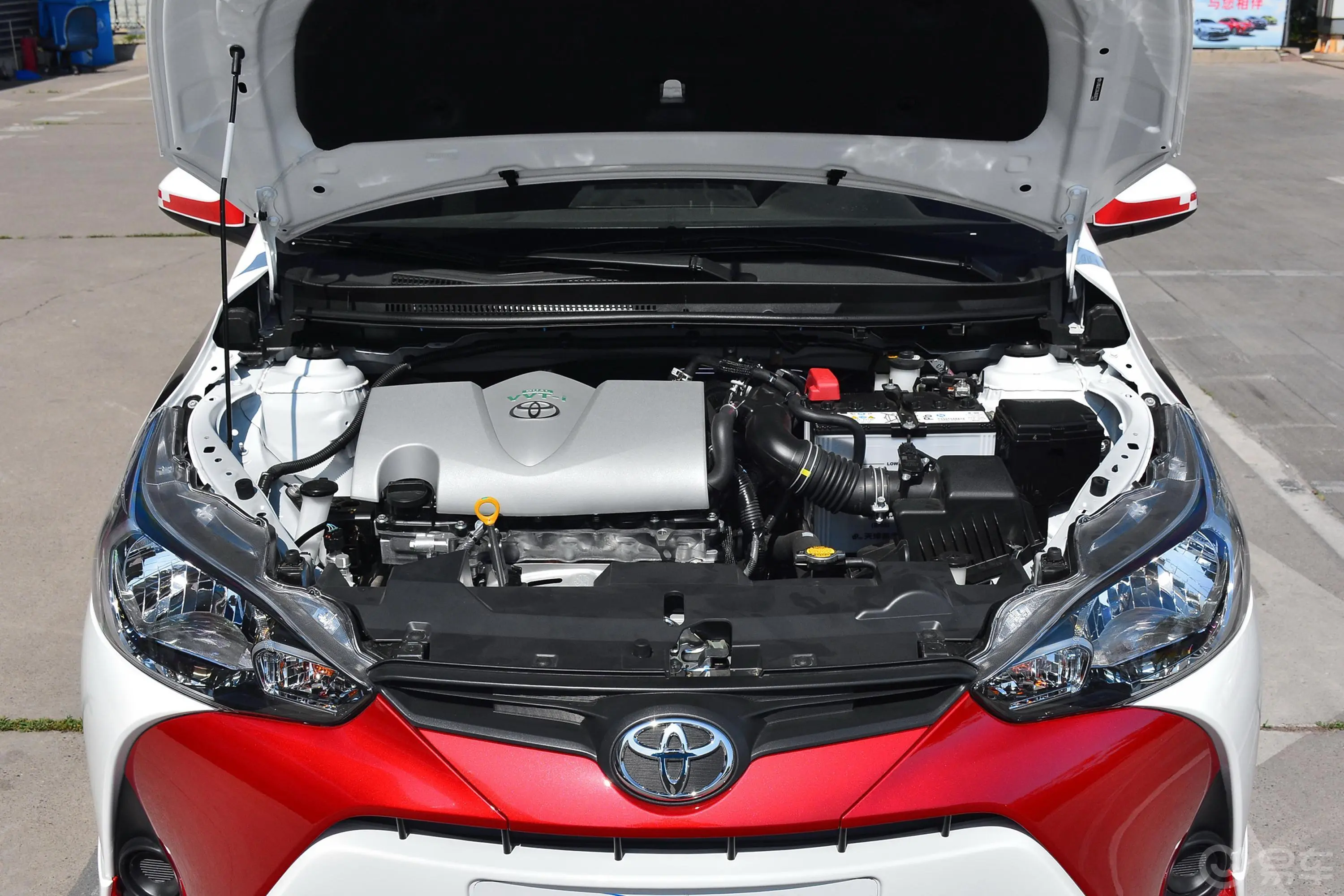 YARiS L 致享1.5G CVT 冠军限量版 国Ⅴ发动机舱整体