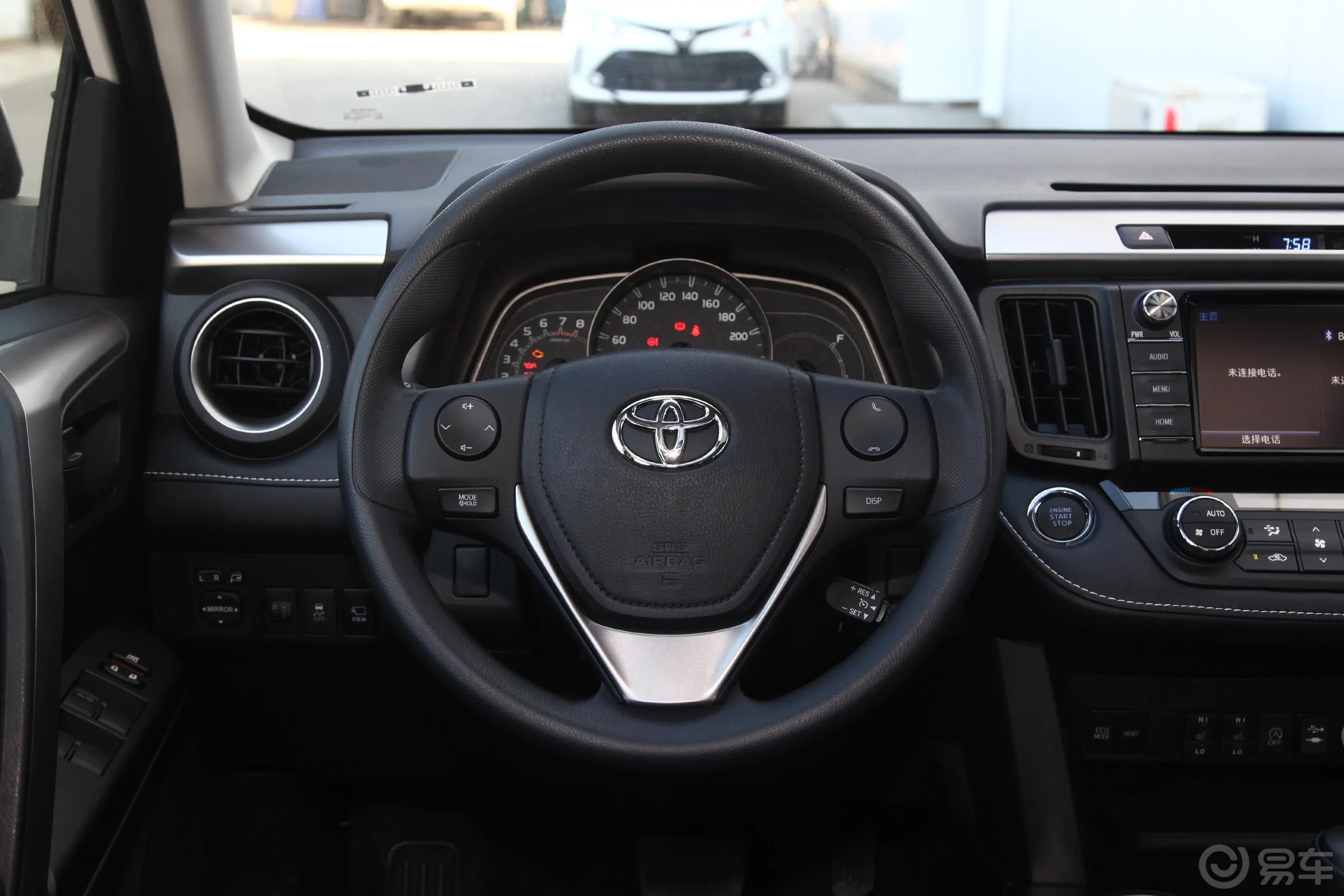 RAV4荣放2.0L CVT 两驱 舒适版 国V方向盘