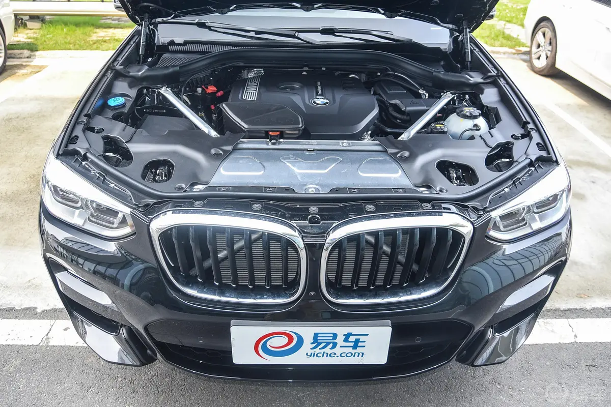 宝马X3xDrive 25i M运动套装 国V外观