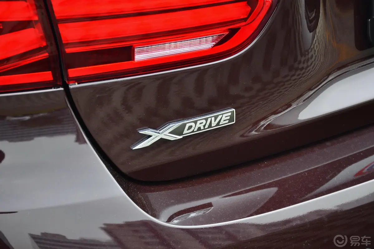 宝马3系320Li xDrive 时尚版外观