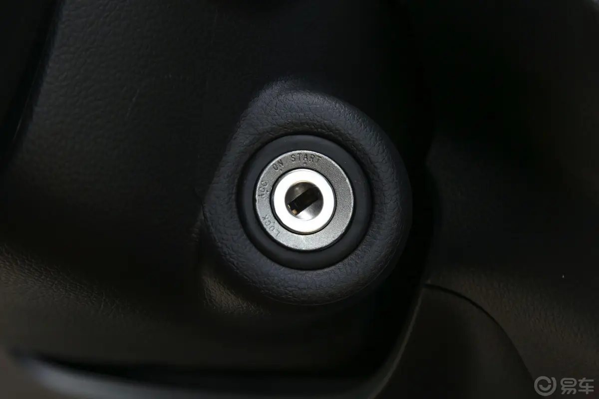 欧诺S欧诺S 1.5L 手动 超值版钥匙孔或一键启动按键