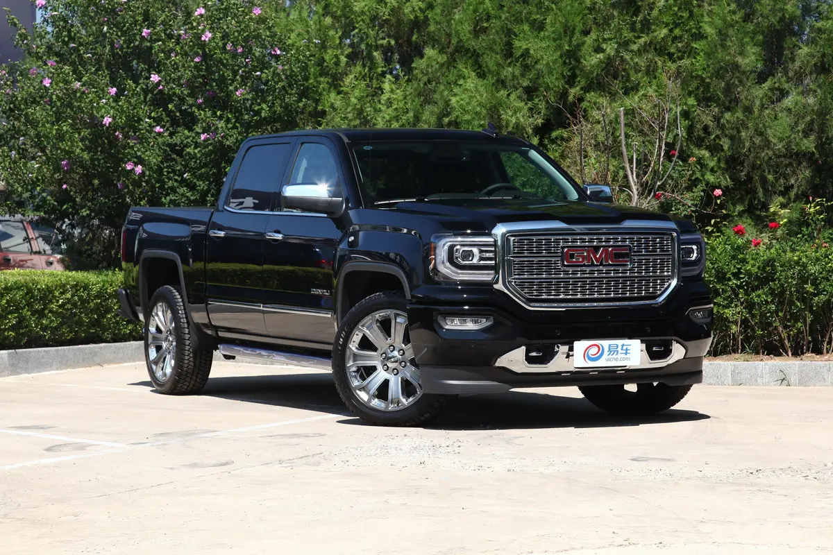 GMC Sierra6.2L 手自一体 SIERRA DENALI 至尊版前轮毂造型