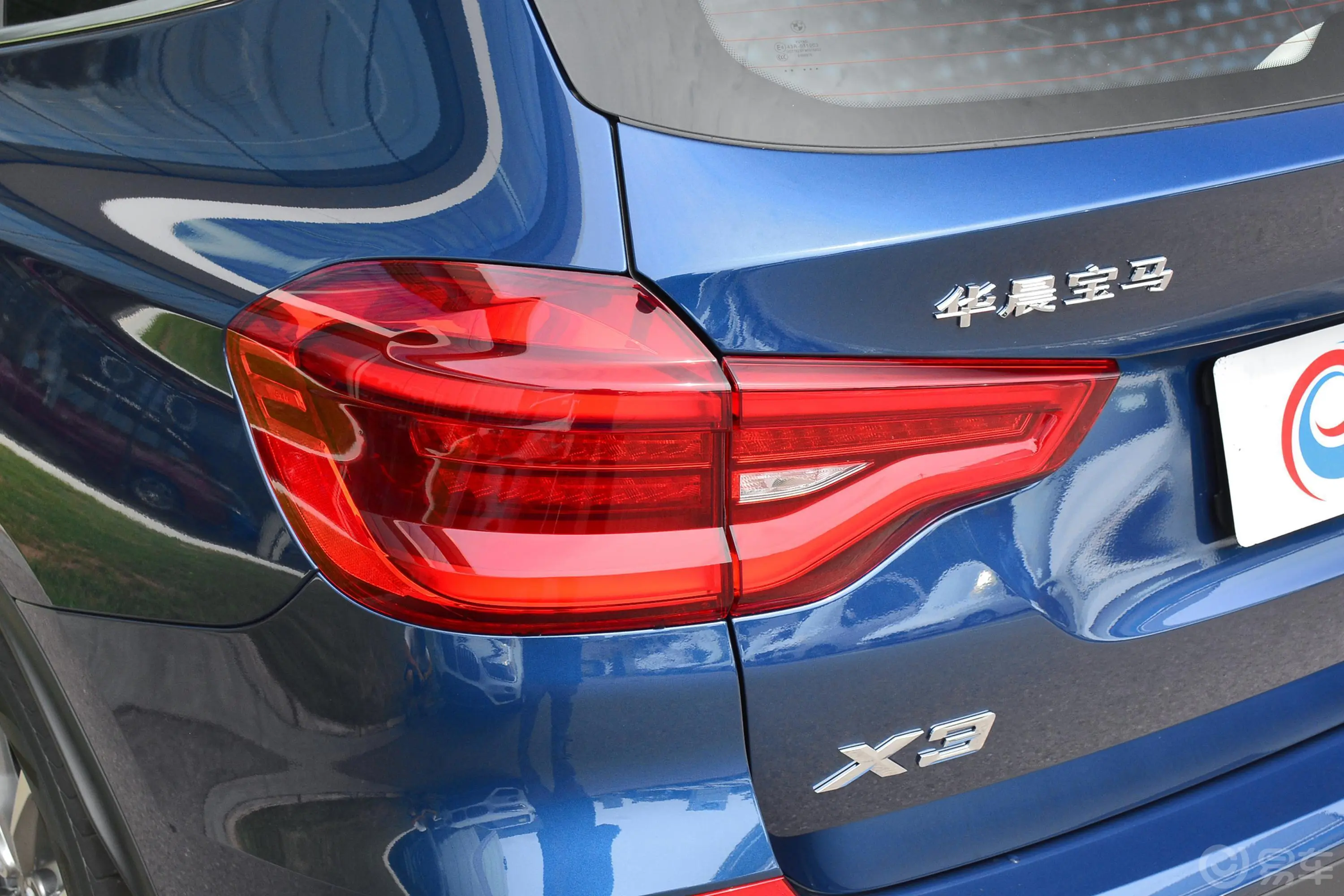 宝马X3xDrive 25i 豪华套装 国V外观