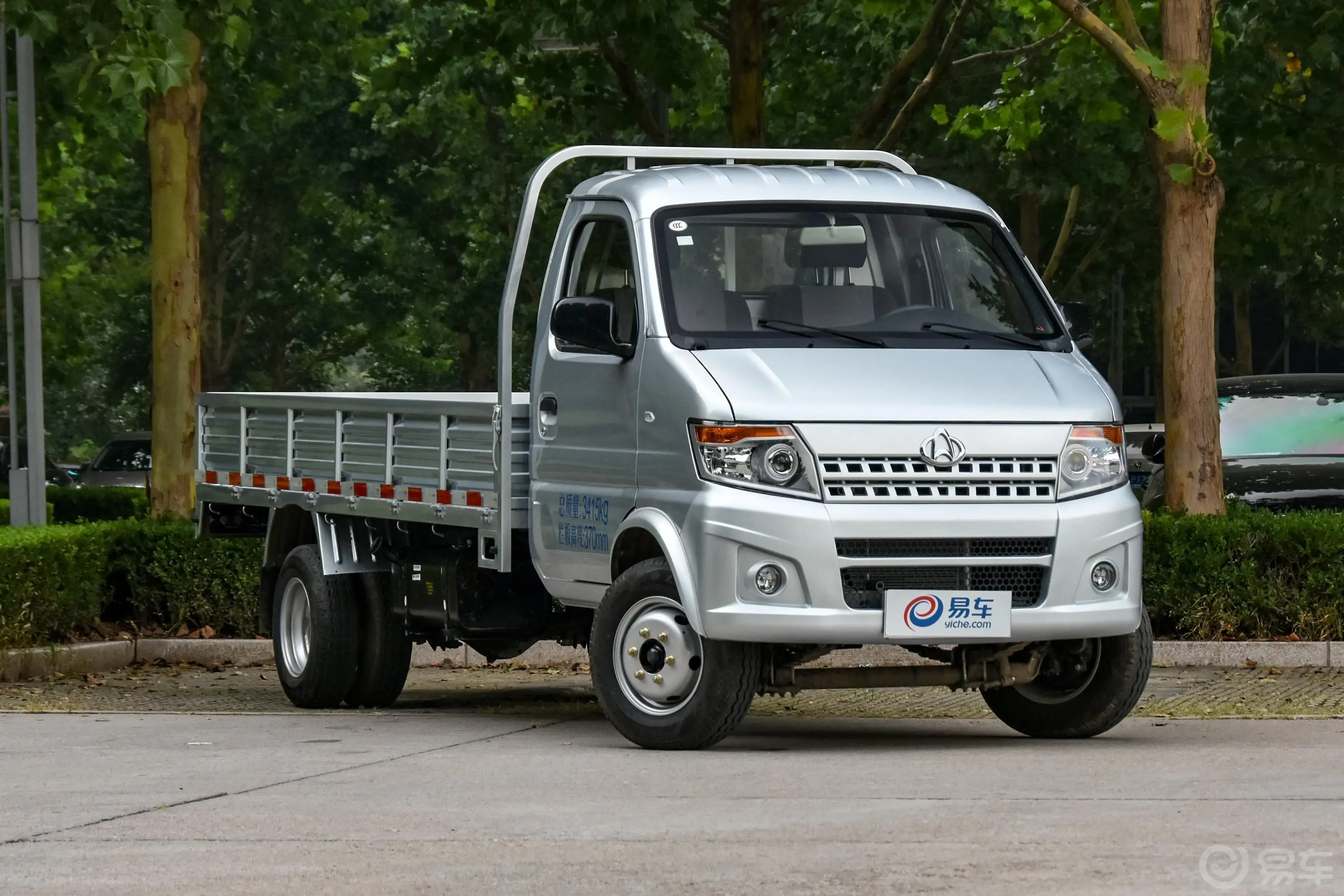 神骐T20T20L 载货车单排 1.5L 手动 标准版 3.6米货箱油箱盖
