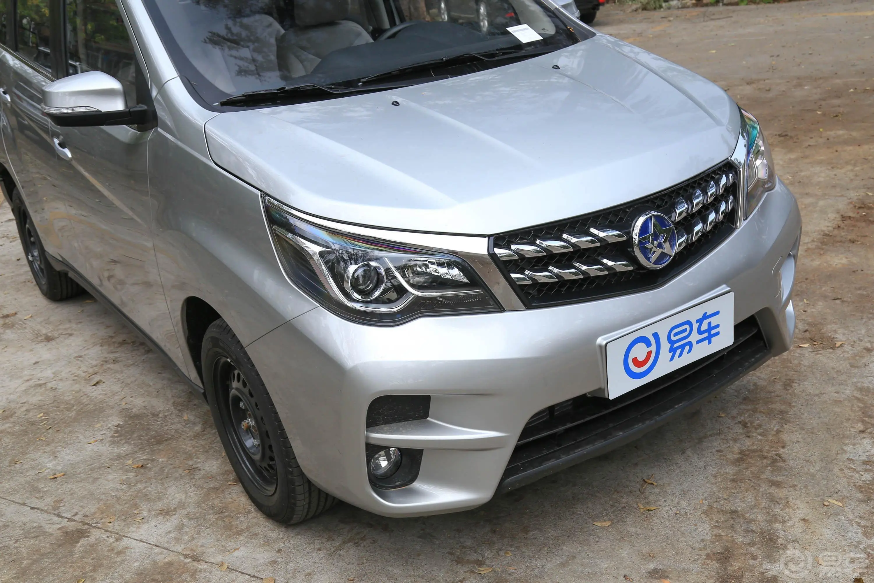 启辰M50V1.6L XE CVT 领先版外观