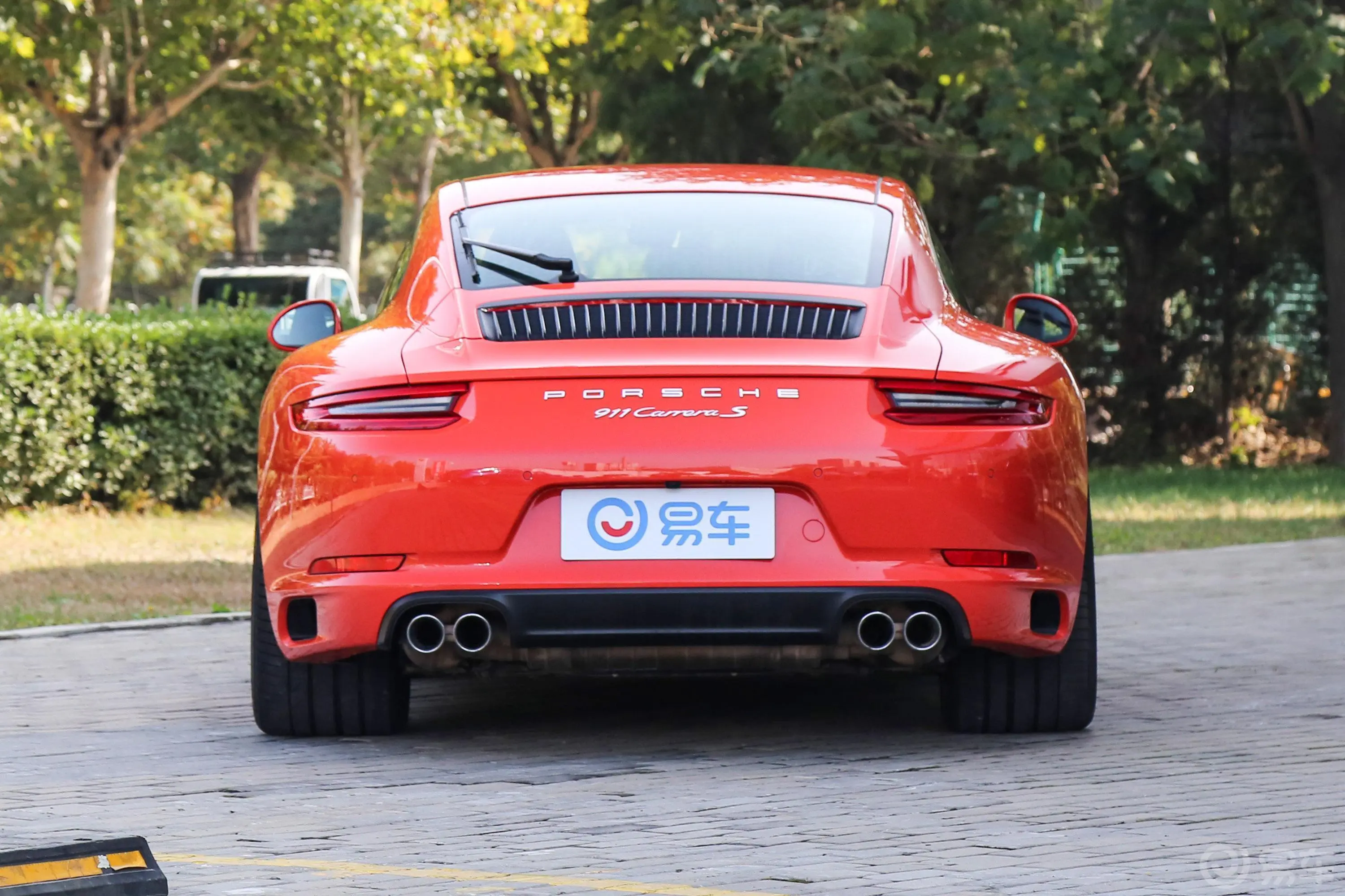 保时捷911Carrera S 3.0T正后水平