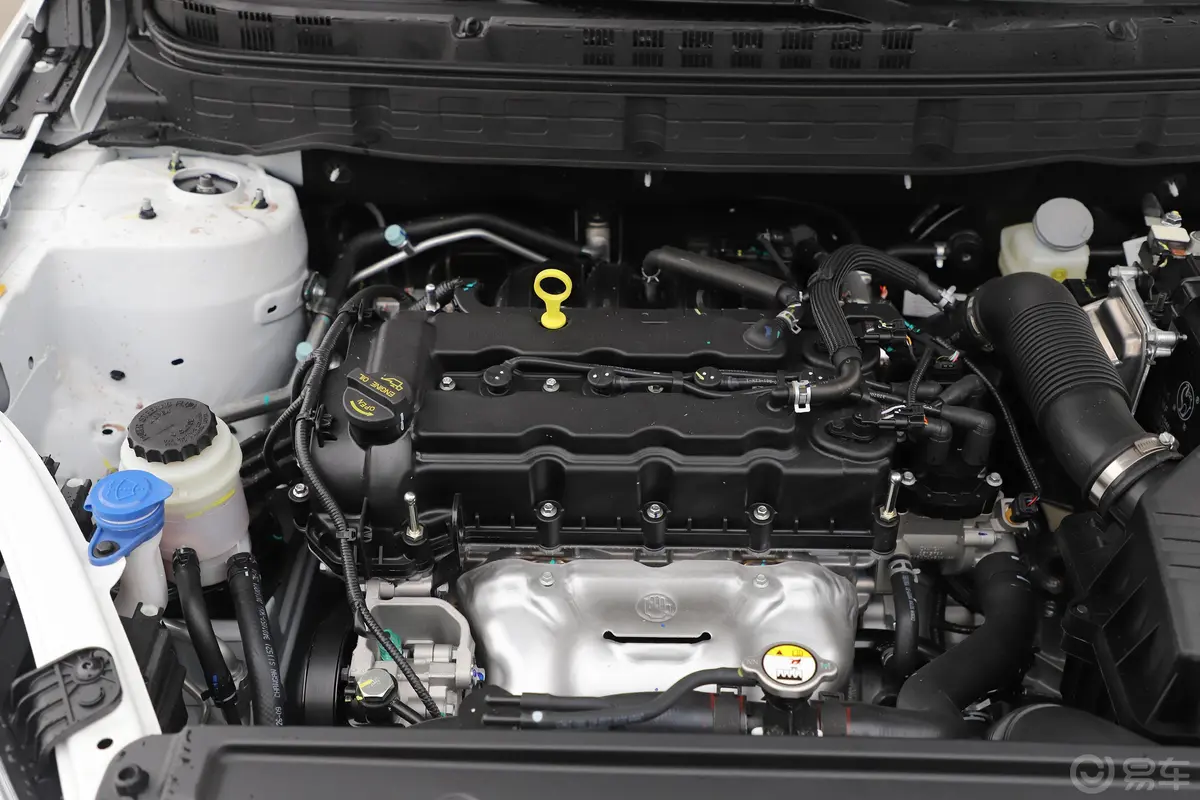 逸动DT1.6L 手动 舒享型外观