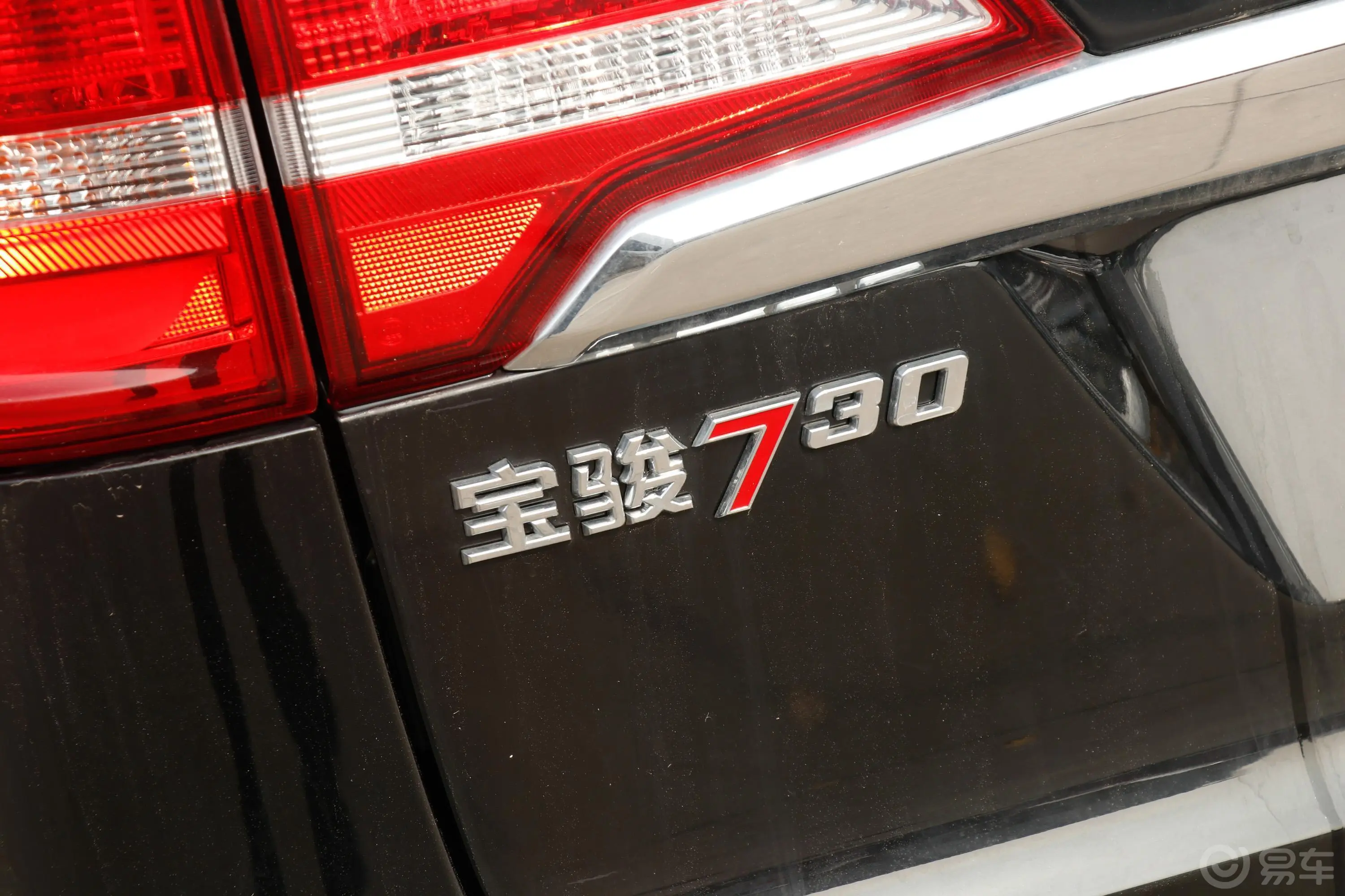 宝骏7301.8L AMT 豪华版 7座外观