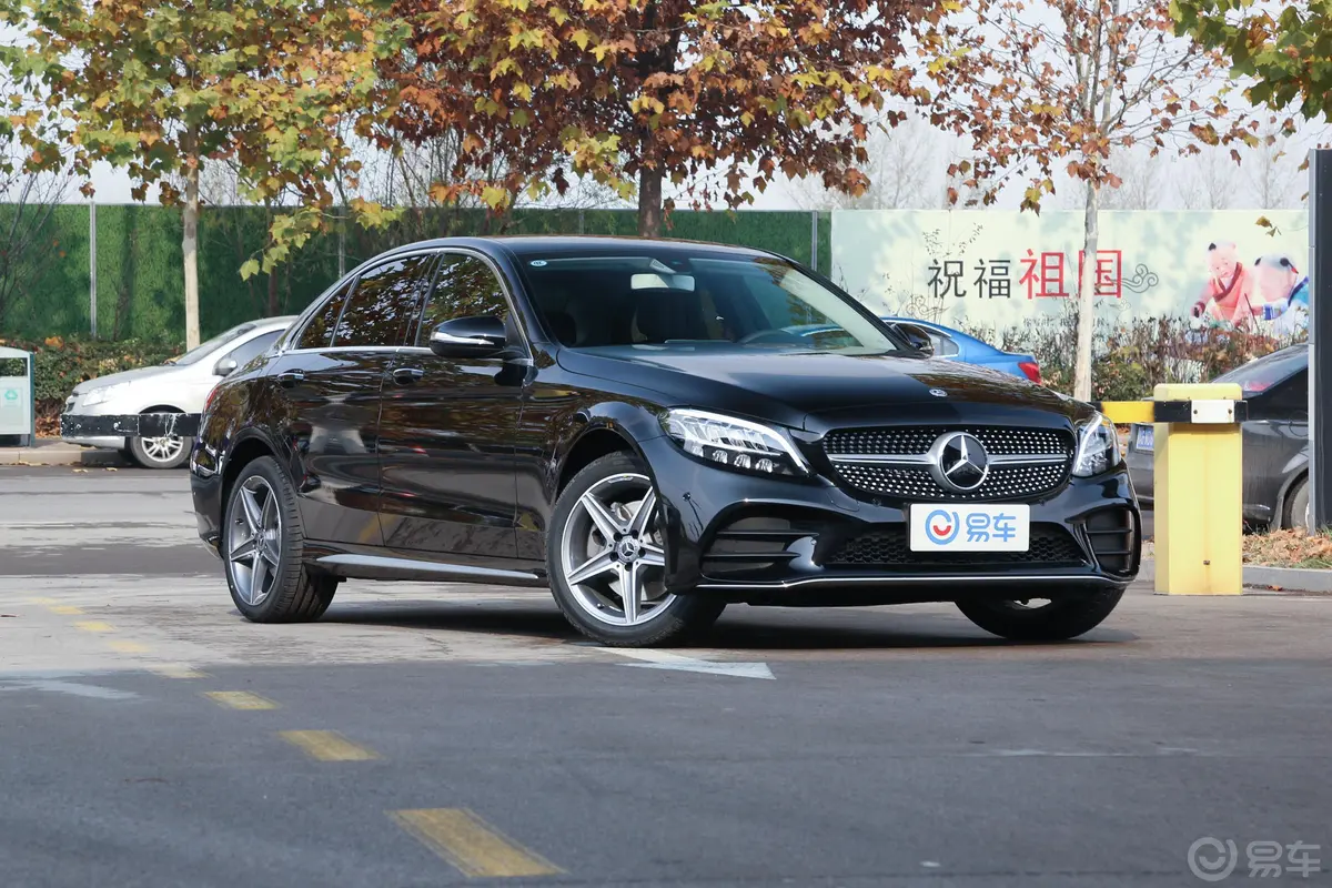 奔驰C级C 260 L 4MATIC 运动轿车外观