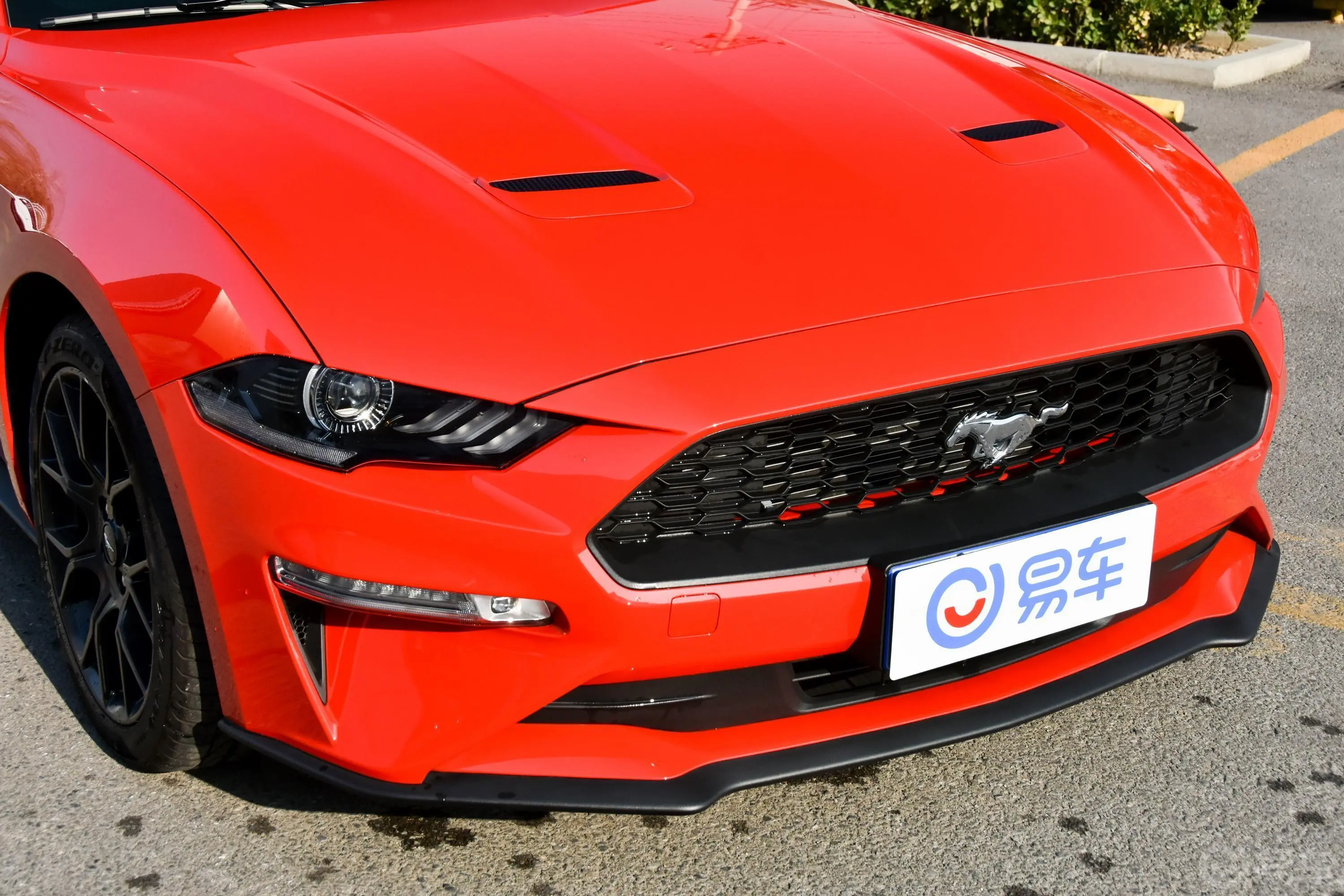 Mustang2.3L 标准版外观