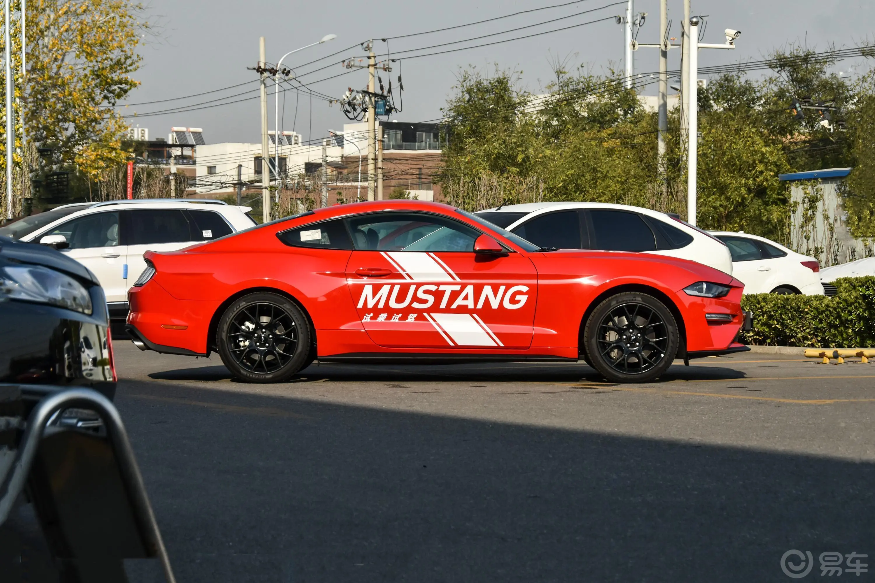 Mustang2.3L 标准版外观