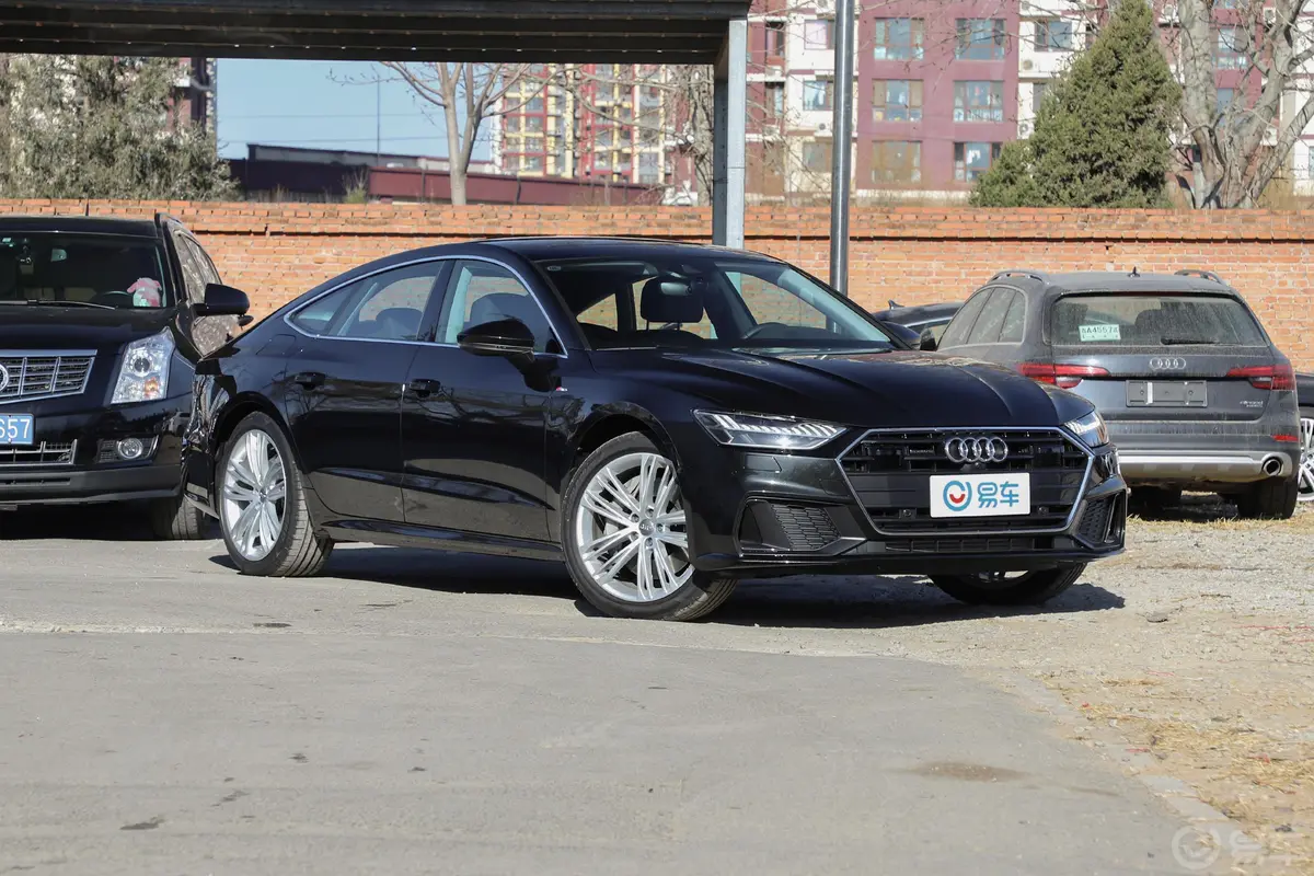 奥迪A755 TFSI quattro 动感版外观