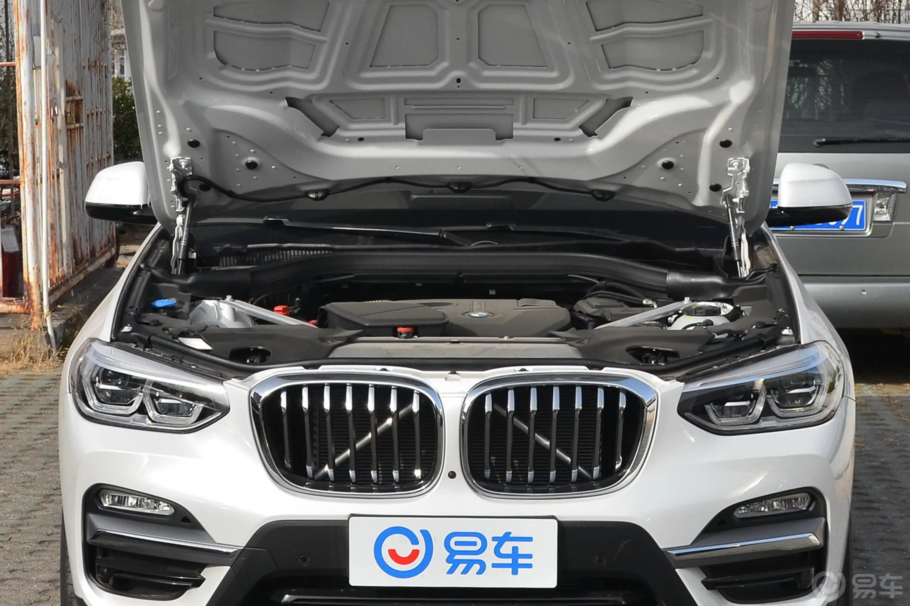 宝马X3xDrive 25i 豪华套装外观