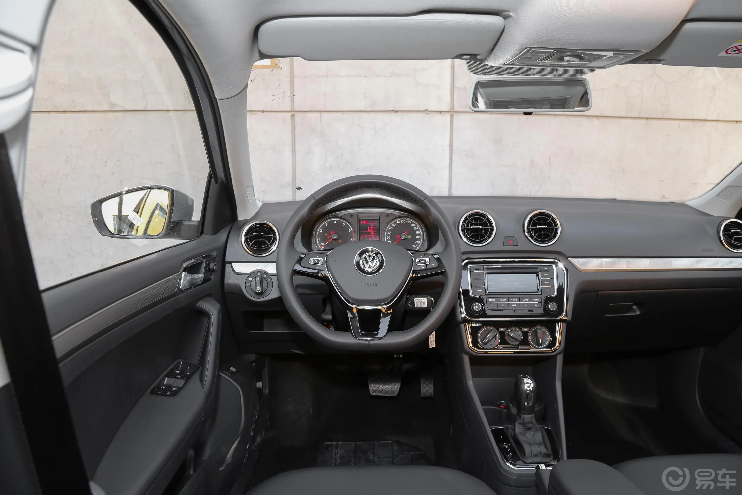 捷达梦想版 1.5L 自动 舒适版驾驶位区域