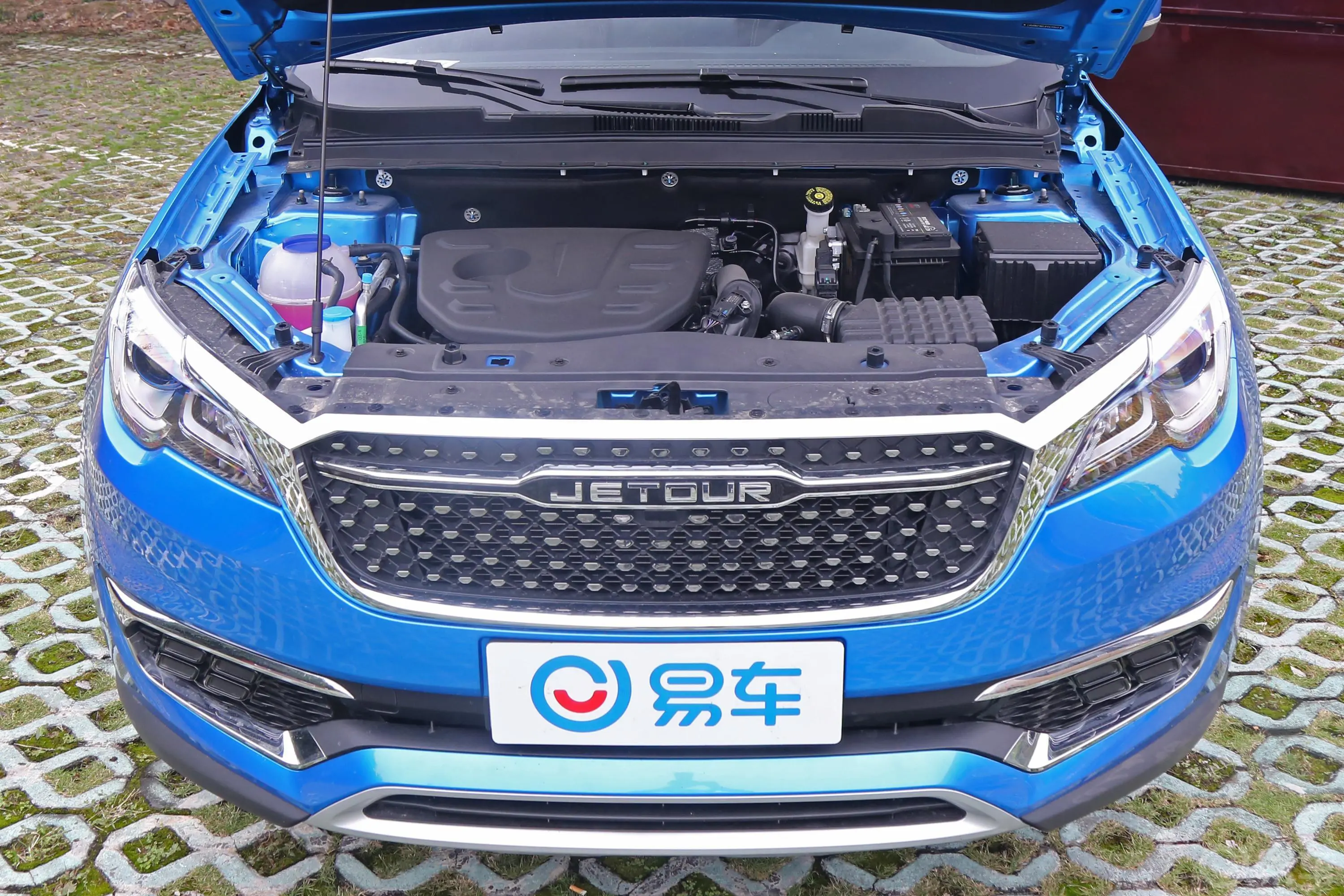 捷途X70S1.5T 手自一体 乐途版 国V发动机舱整体