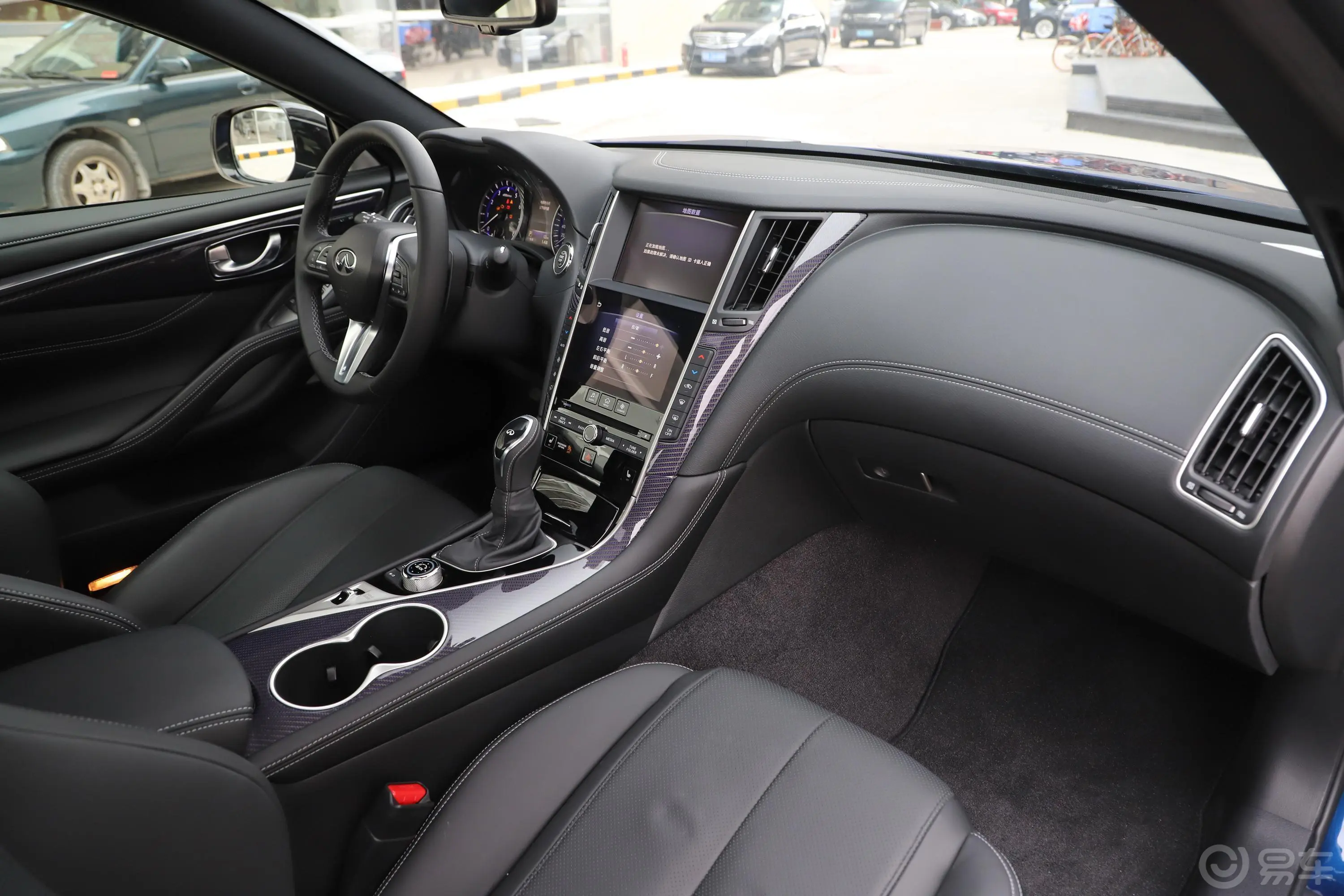 英菲尼迪Q60S 2.0T 豪华运动版内饰全景副驾驶员方向