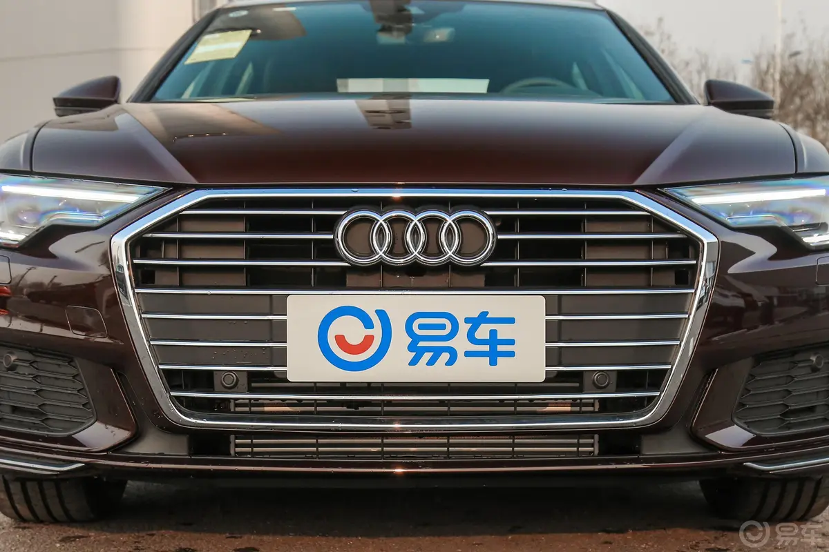 奥迪A6L45 TFSI 臻选动感版外观