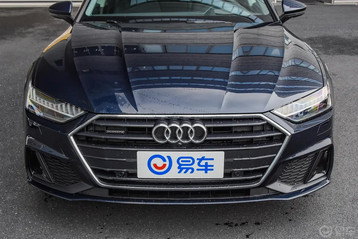 奥迪A755 TFSI quattro 竞技版外观