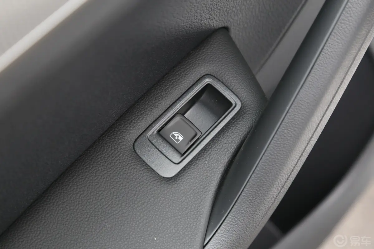捷达梦想版 1.4L 手动 舒适版后车窗调节